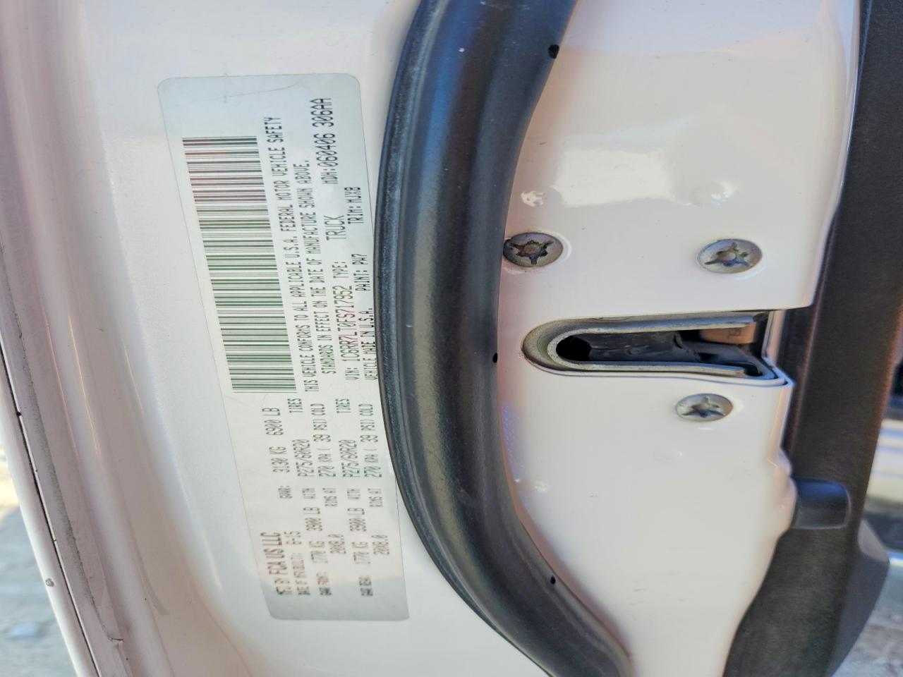 2015 Ram 1500 Slt White vin: 1C6RR7LT0FS717952