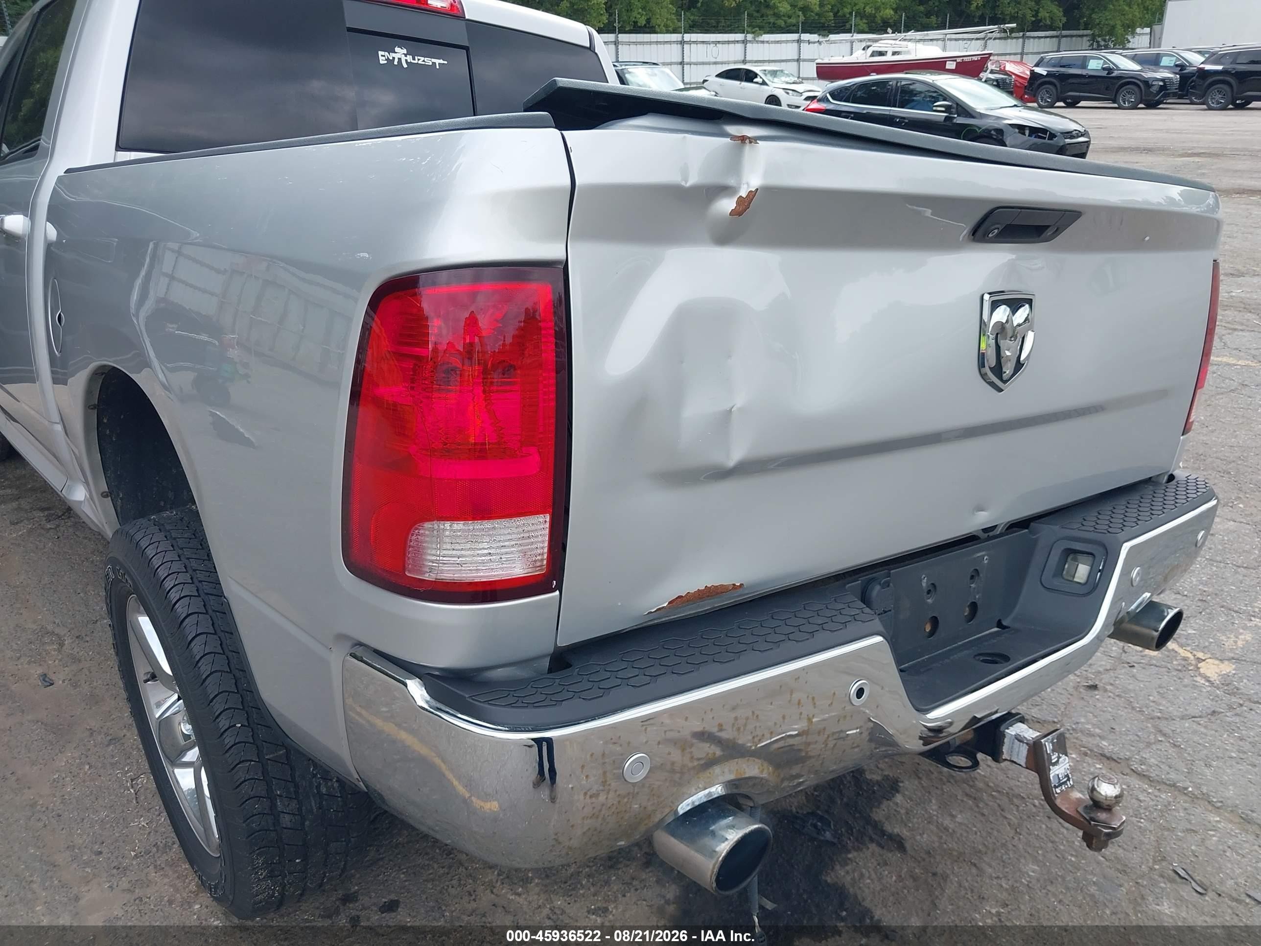 2015 Ram 1500 Big Horn Silver vin: 1C6RR7LT0FS788620