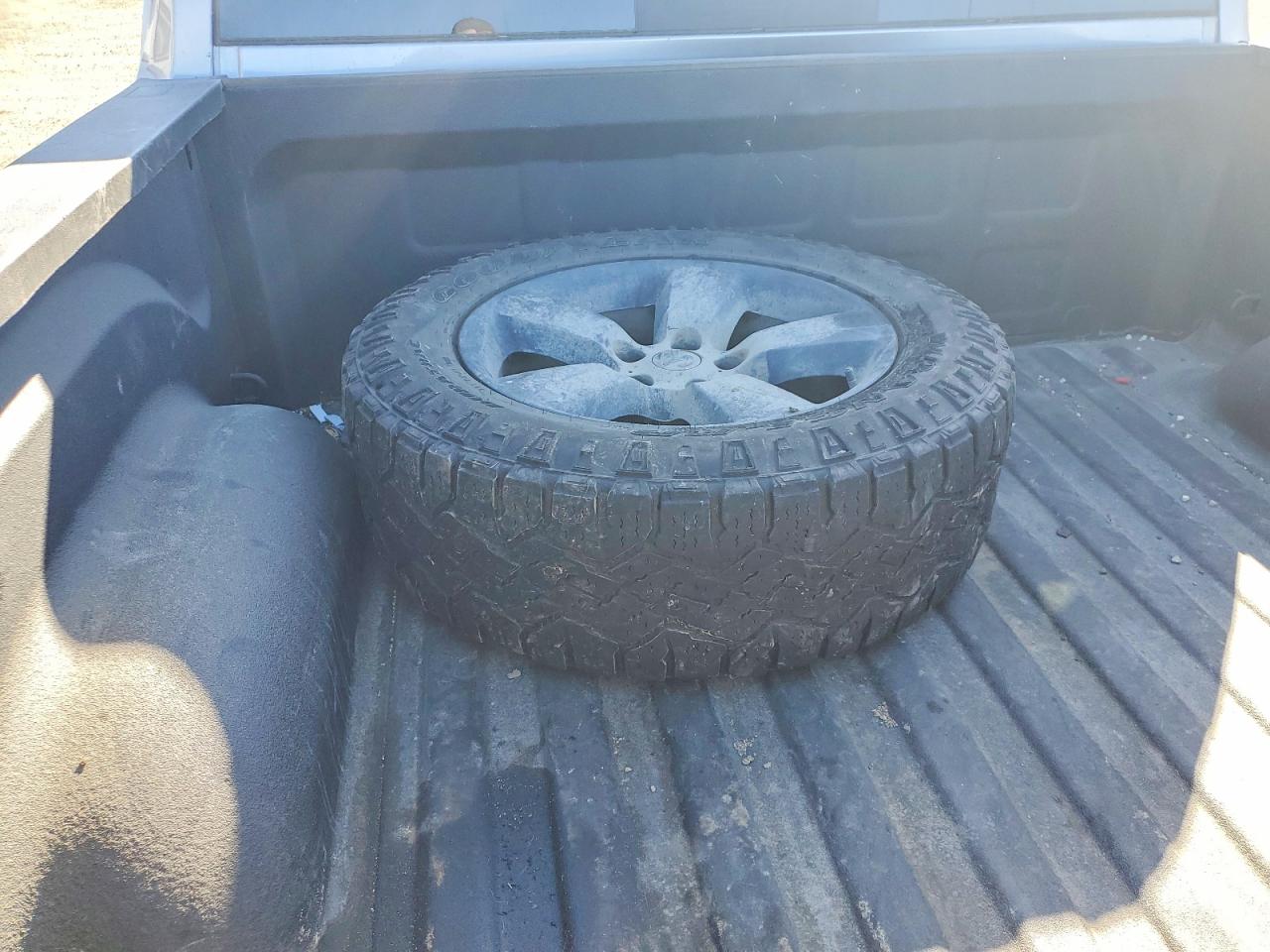 2019 Ram 1500 Classic Slt Silver vin: 1C6RR7LT0KS727195