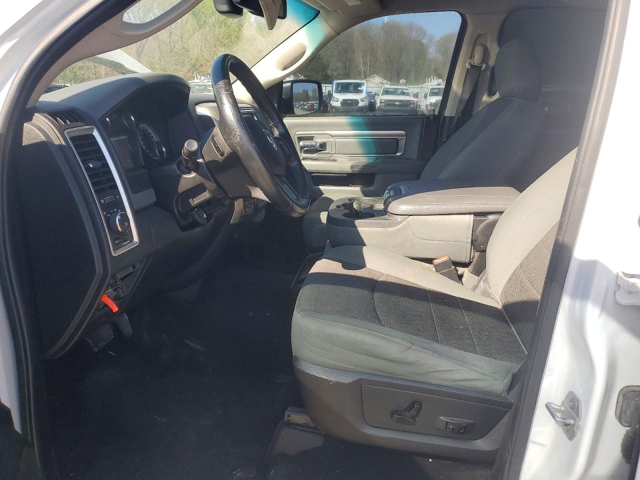 2015 Ram 1500 Slt White vin: 1C6RR7LT1FS551358