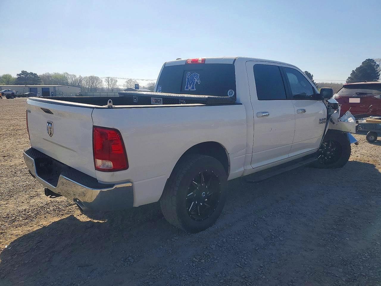 2015 Ram 1500 Slt White vin: 1C6RR7LT1FS551358