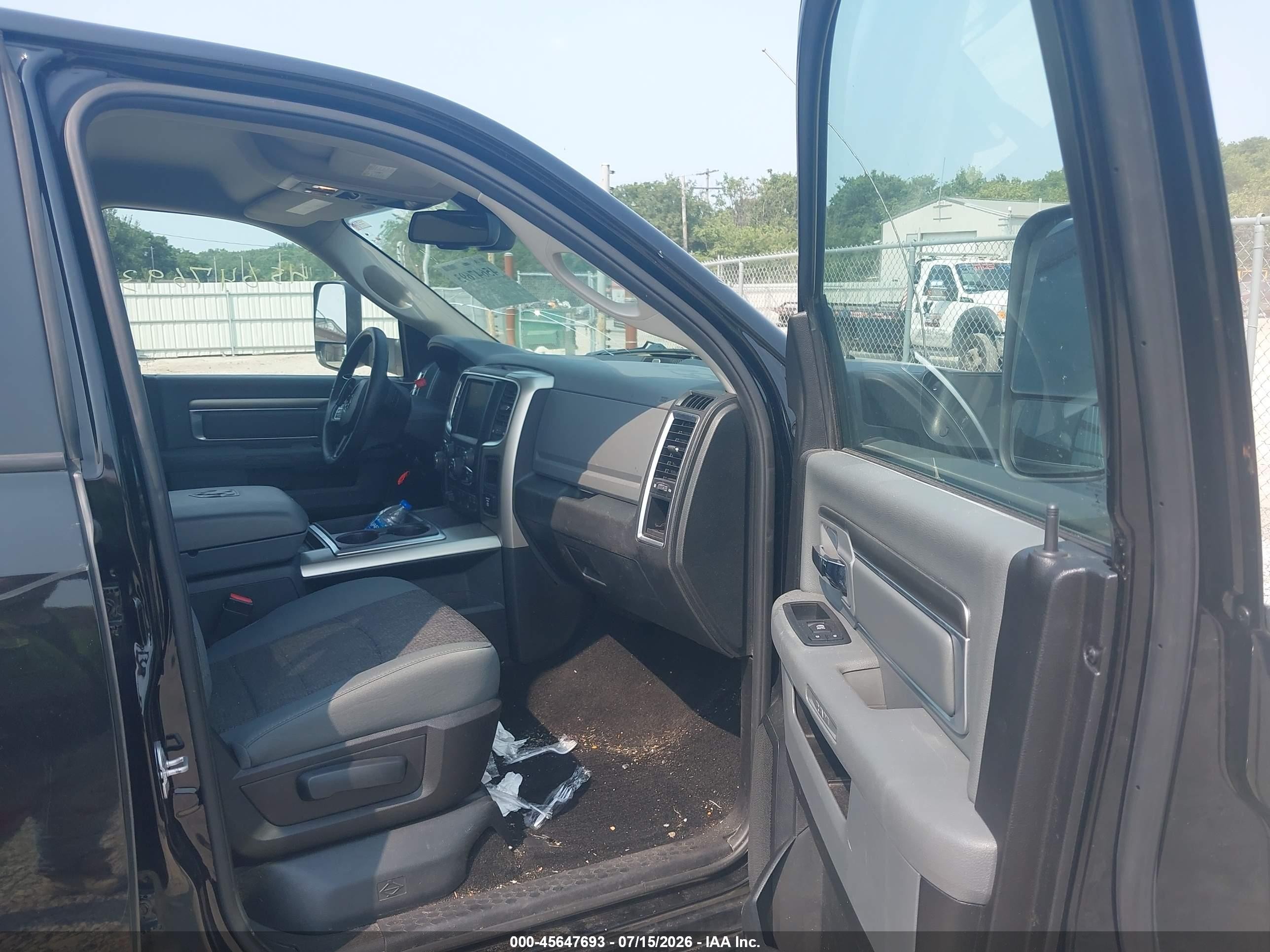 2015 Ram 1500 Big Horn Черный vin: 1C6RR7LT1FS572758