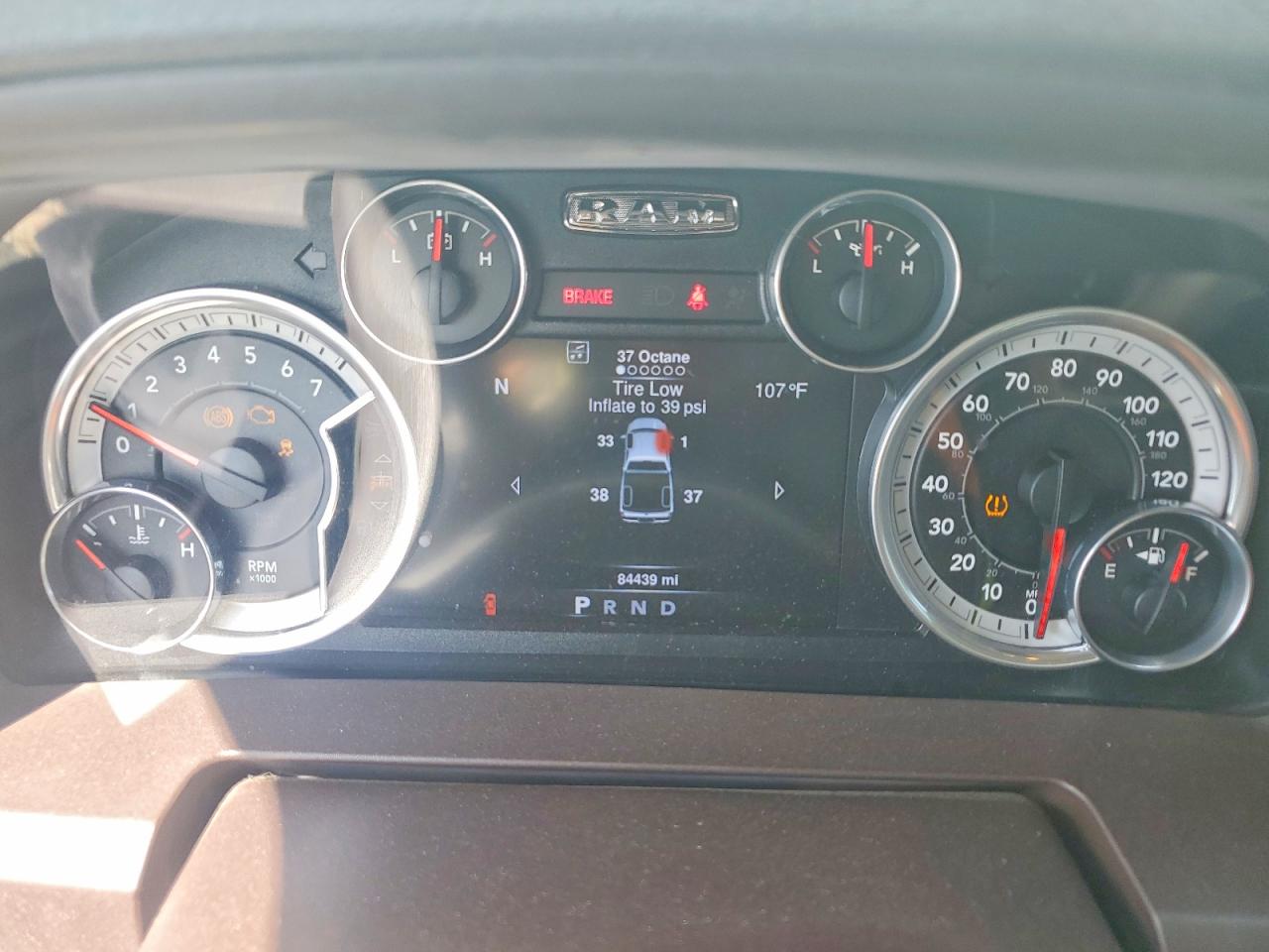 2016 Ram 1500 Slt White vin: 1C6RR7LT1GS266192