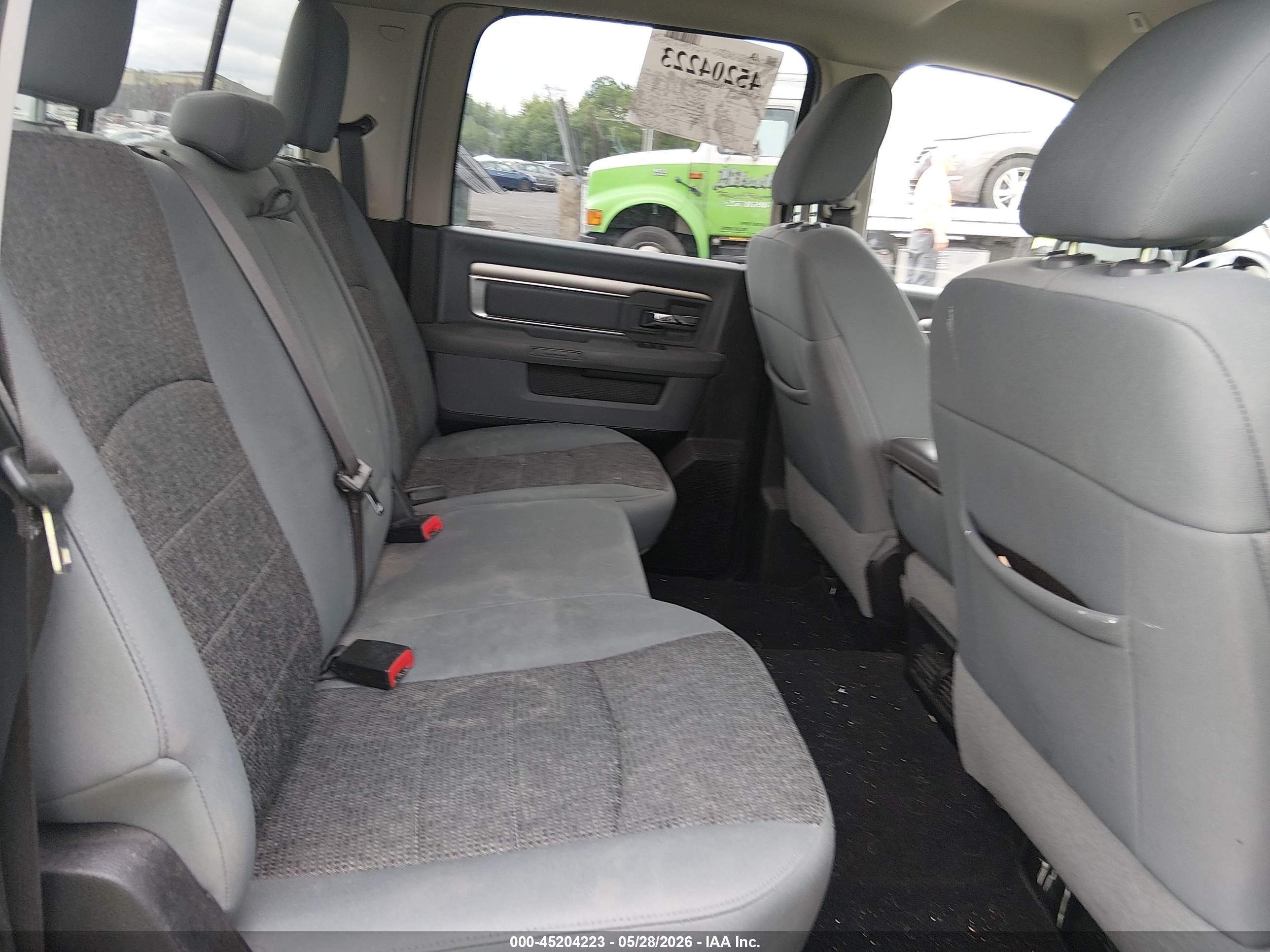 2019 Ram 1500 Classic Big Horn  4x4 5'7 Box White vin: 1C6RR7LT1KS704265
