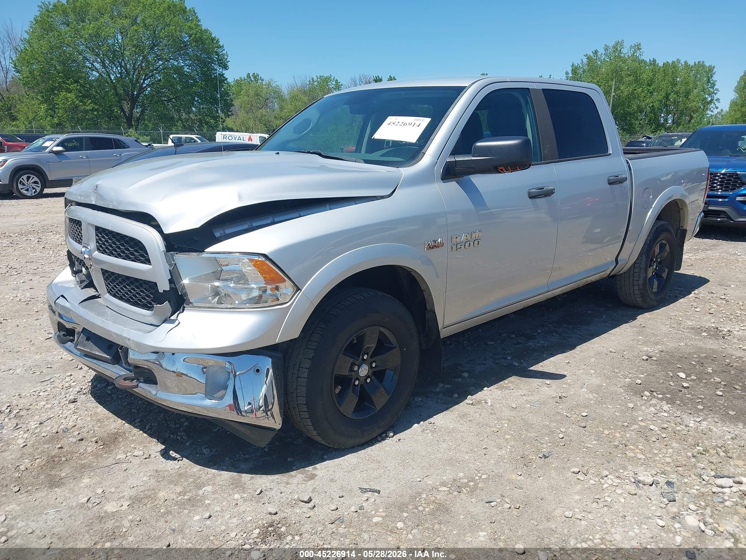 2014 Ram 1500 Outdoorsman Silver vin: 1C6RR7LT2ES107596