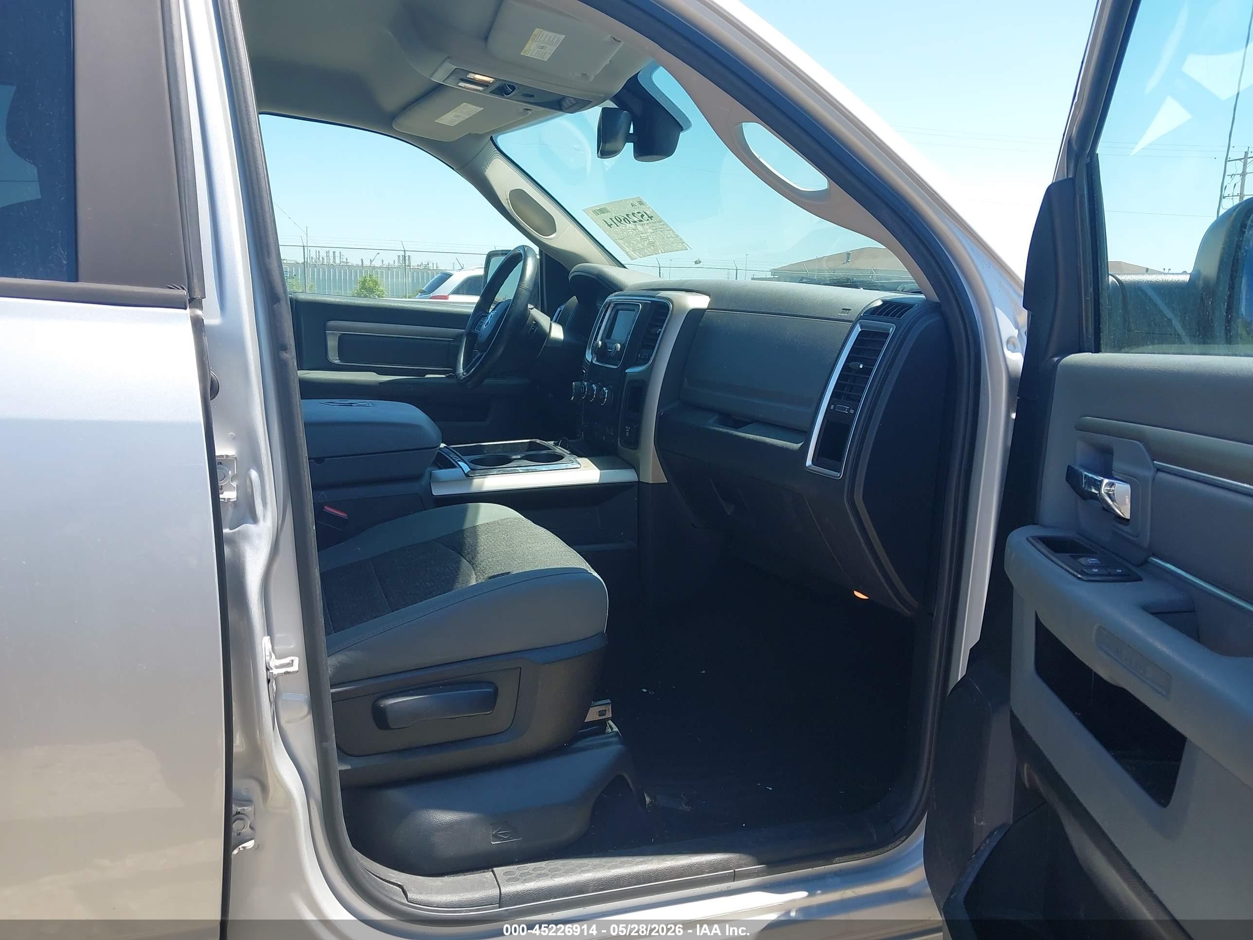 2014 Ram 1500 Outdoorsman Silver vin: 1C6RR7LT2ES107596