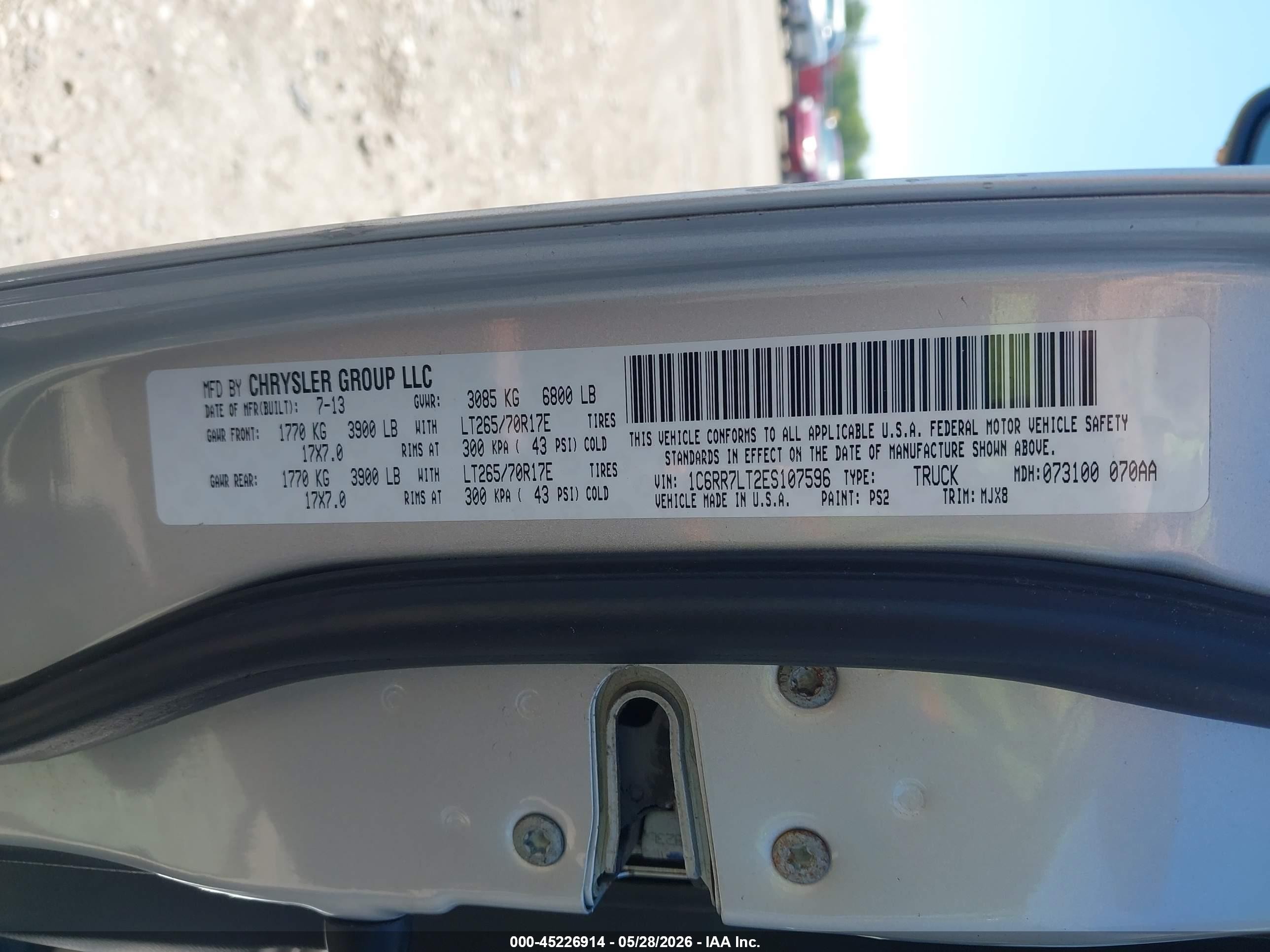 2014 Ram 1500 Outdoorsman Silver vin: 1C6RR7LT2ES107596