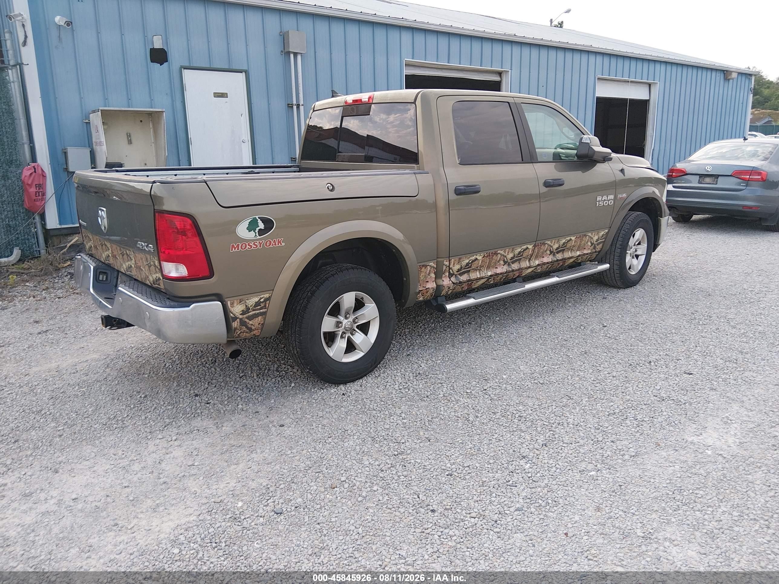 2015 Ram 1500 Outdoorsman Gray vin: 1C6RR7LT3FS575239