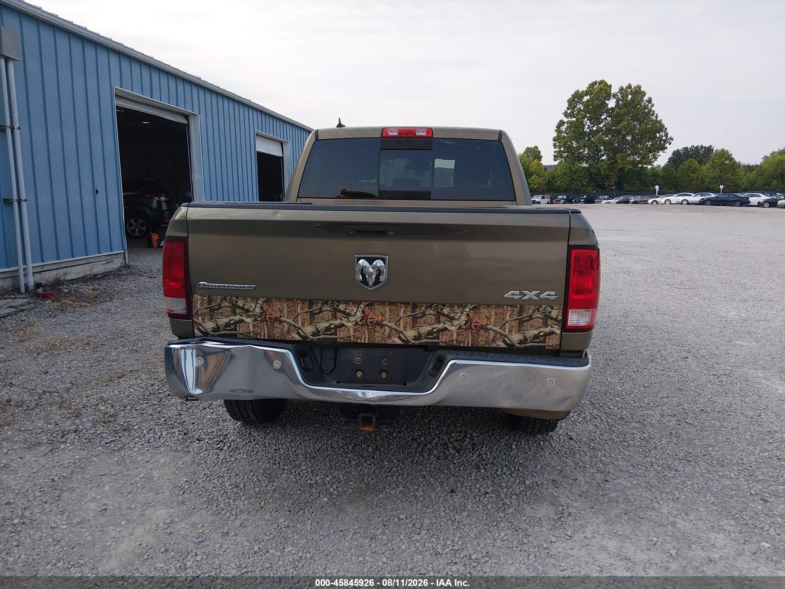 2015 Ram 1500 Outdoorsman Gray vin: 1C6RR7LT3FS575239