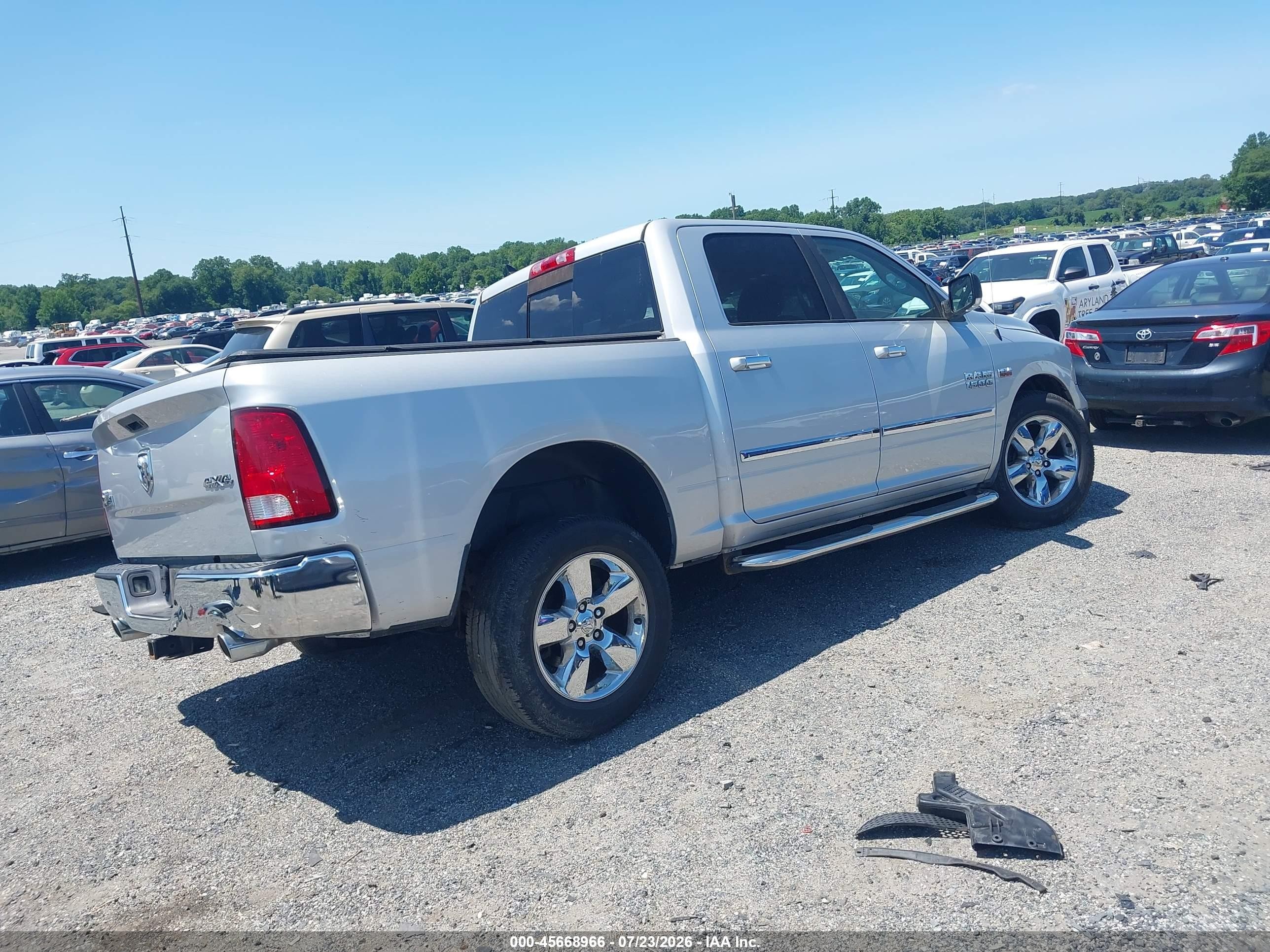 2015 Ram 1500 Big Horn Silver vin: 1C6RR7LT3FS765834