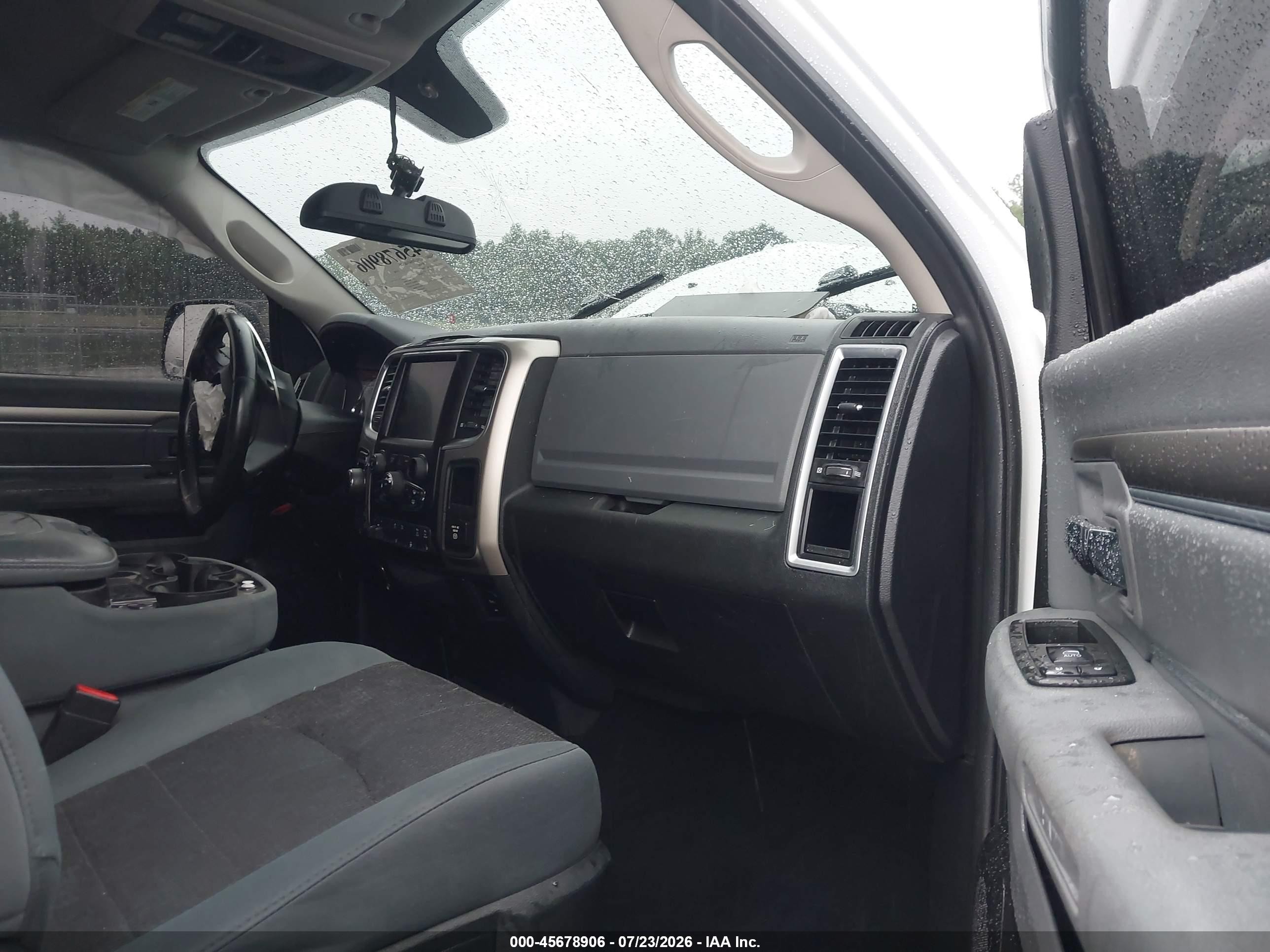 2014 Ram 1500 Big Horn White vin: 1C6RR7LT4ES200507