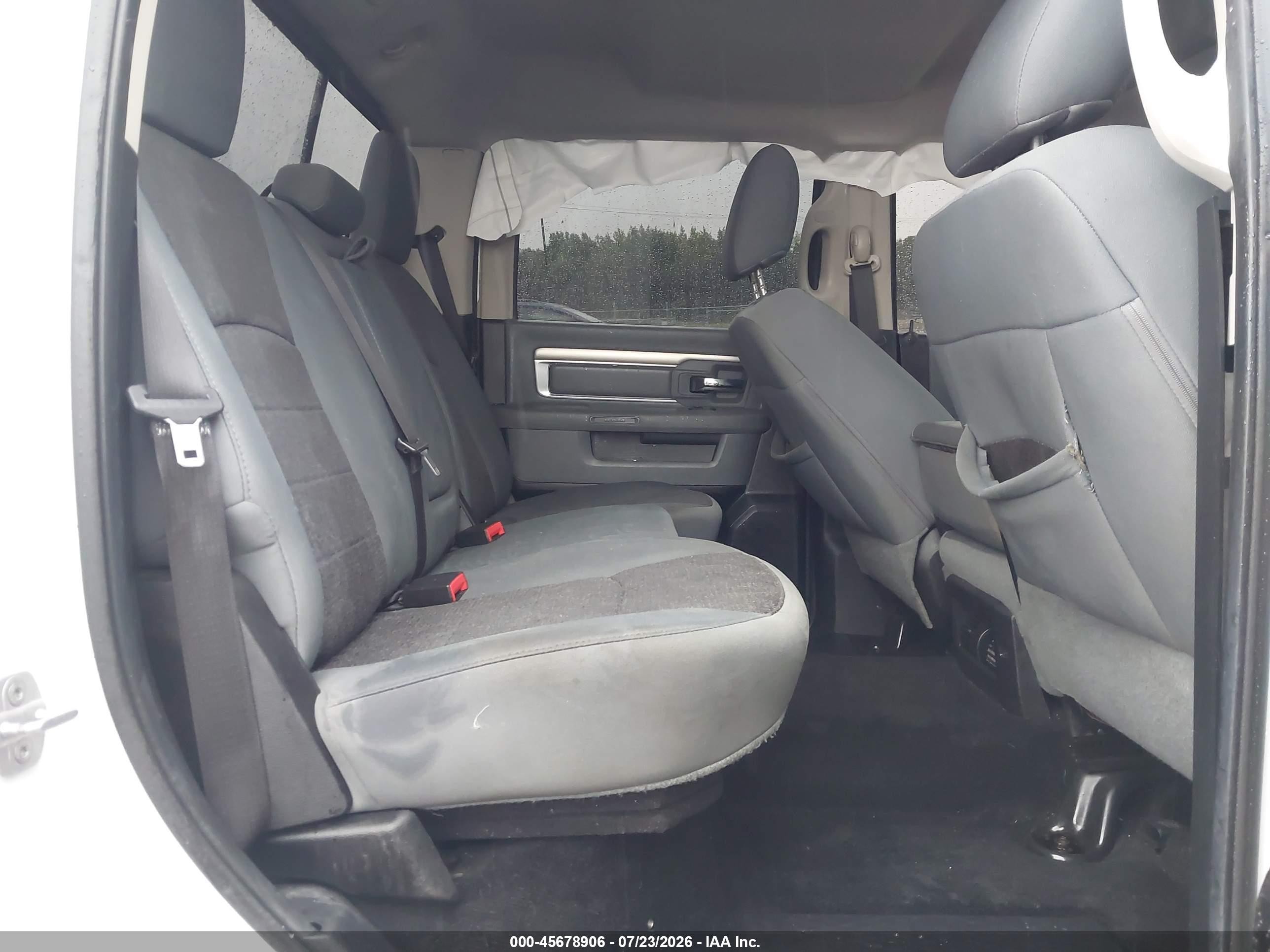 2014 Ram 1500 Big Horn White vin: 1C6RR7LT4ES200507