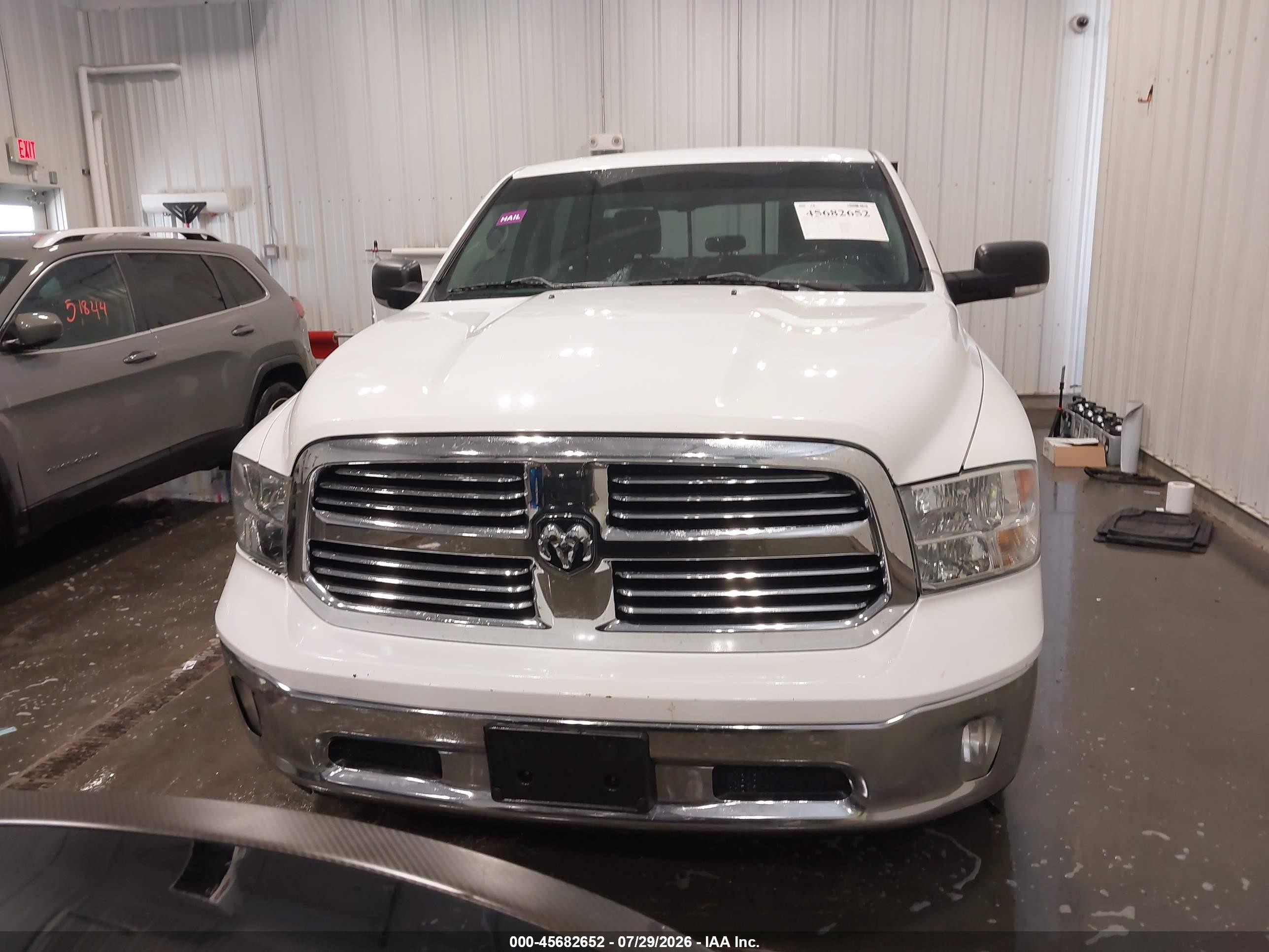 2014 Ram 1500 Big Horn White vin: 1C6RR7LT4ES274025