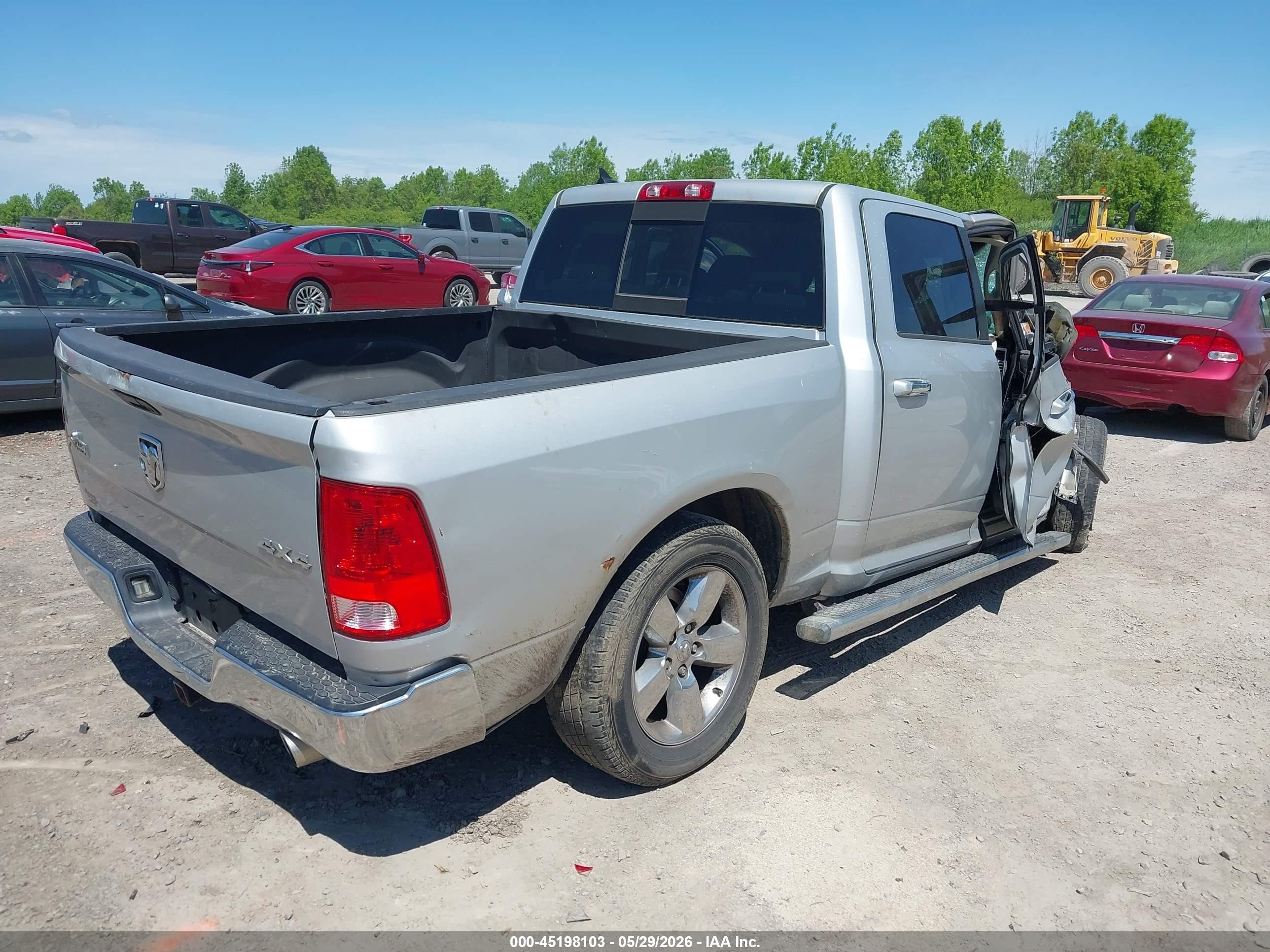 2014 Ram 1500 Big Horn Silver vin: 1C6RR7LT4ES438292