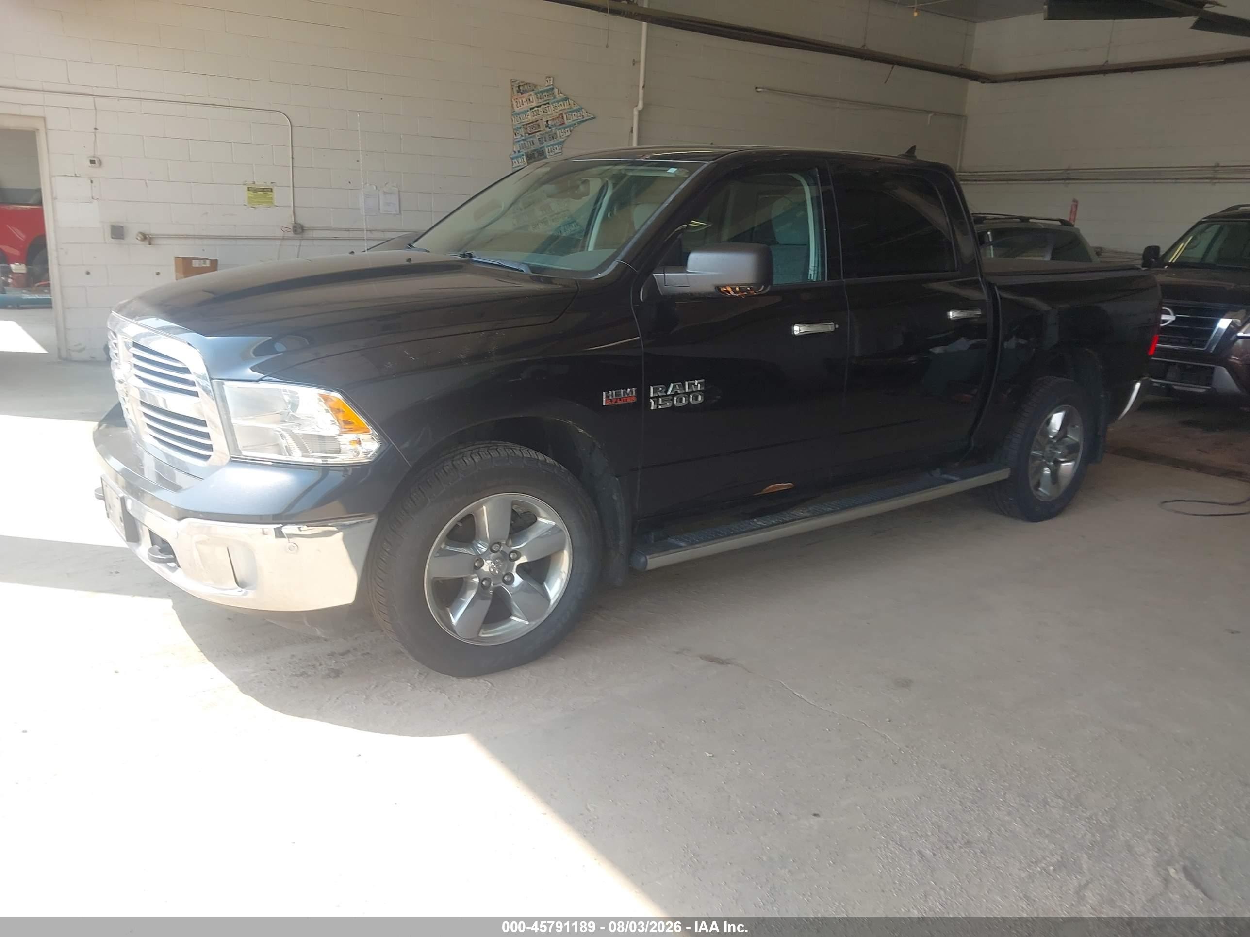 2015 Ram 1500 Big Horn Черный vin: 1C6RR7LT4FS758617