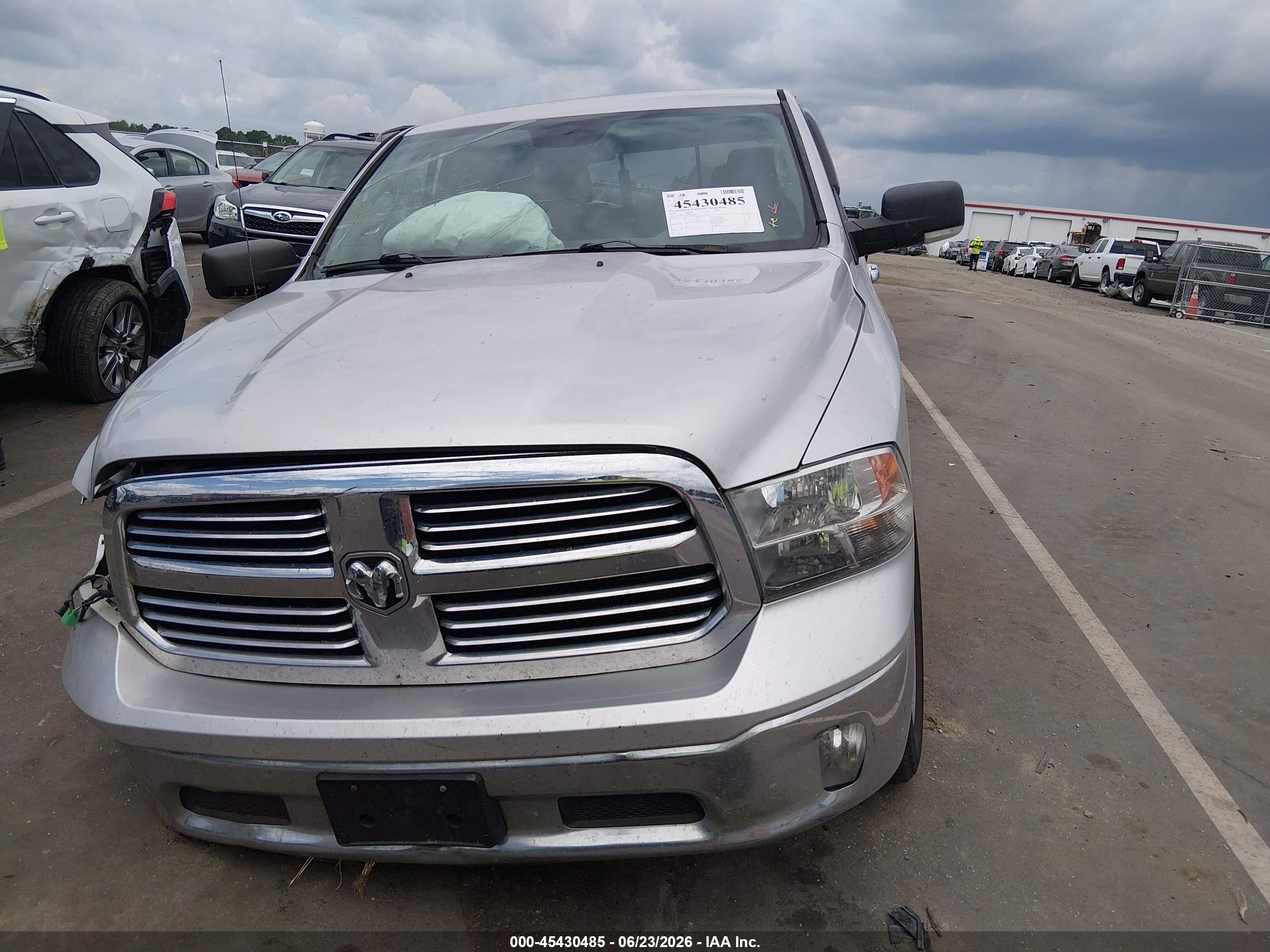 2013 Ram 1500 Big Horn Silver vin: 1C6RR7LT5DS634689