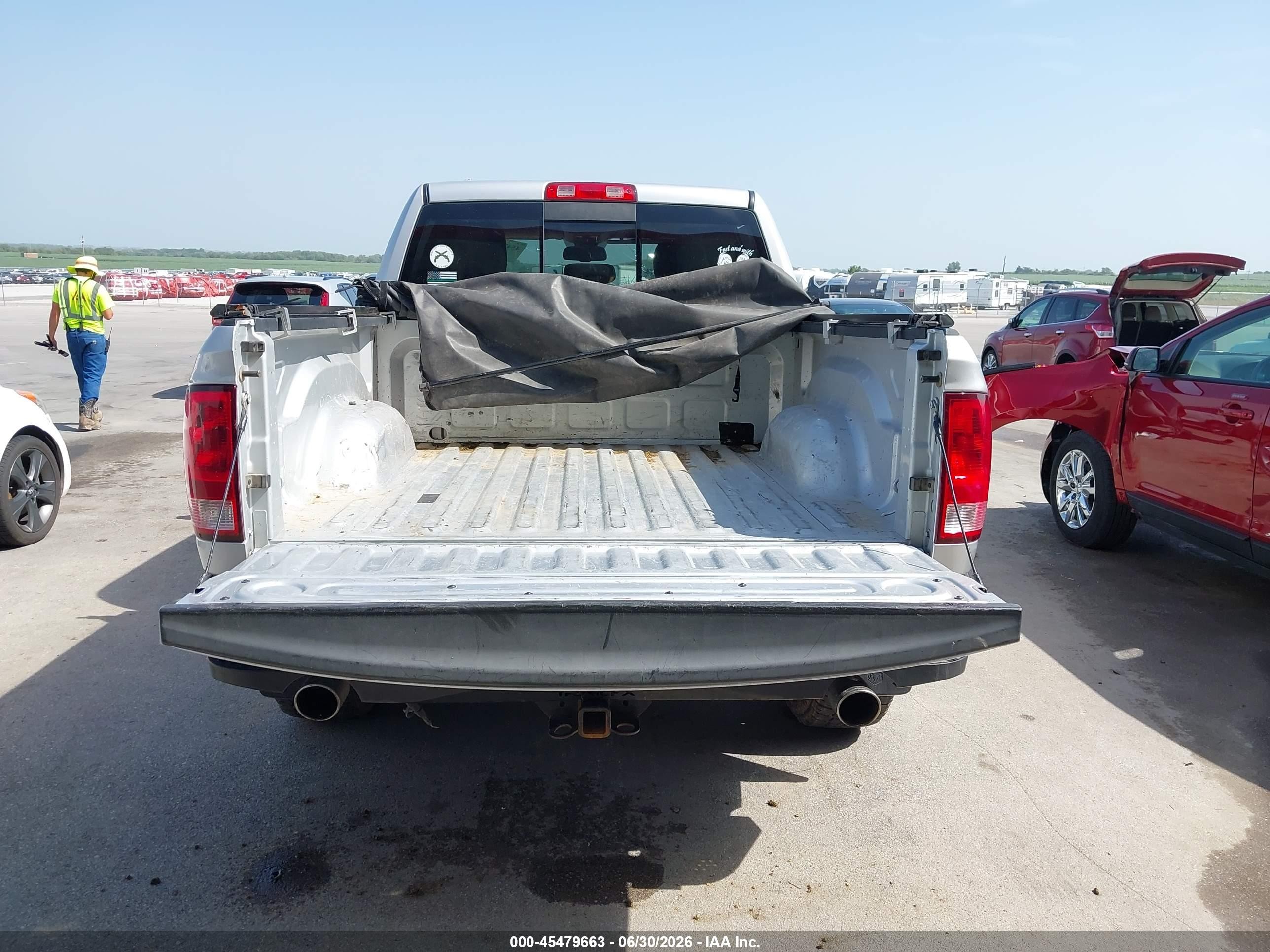 2014 Ram 1500 Big Horn Silver vin: 1C6RR7LT5ES309283