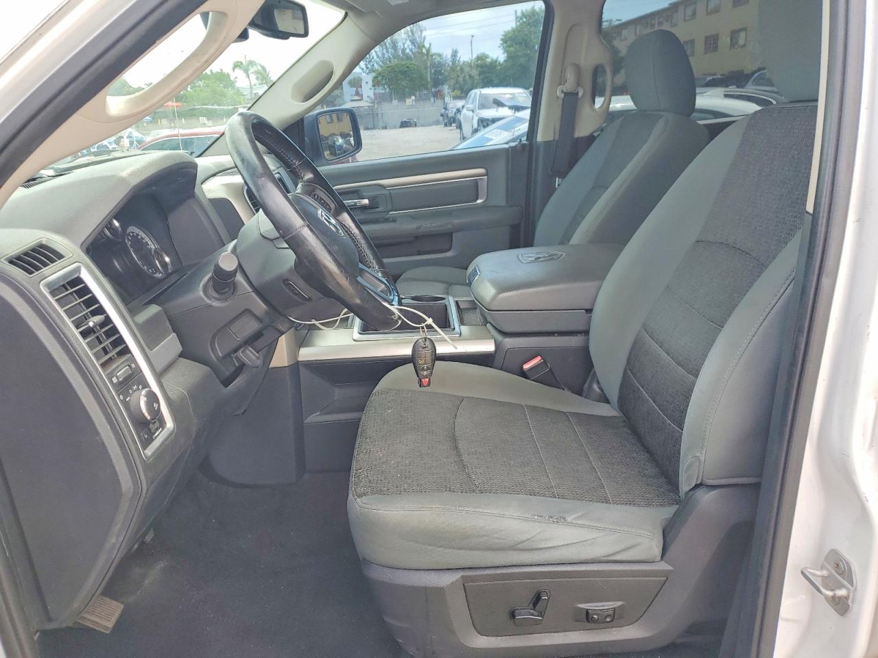 2014 Ram 1500 Slt White vin: 1C6RR7LT5ES413580