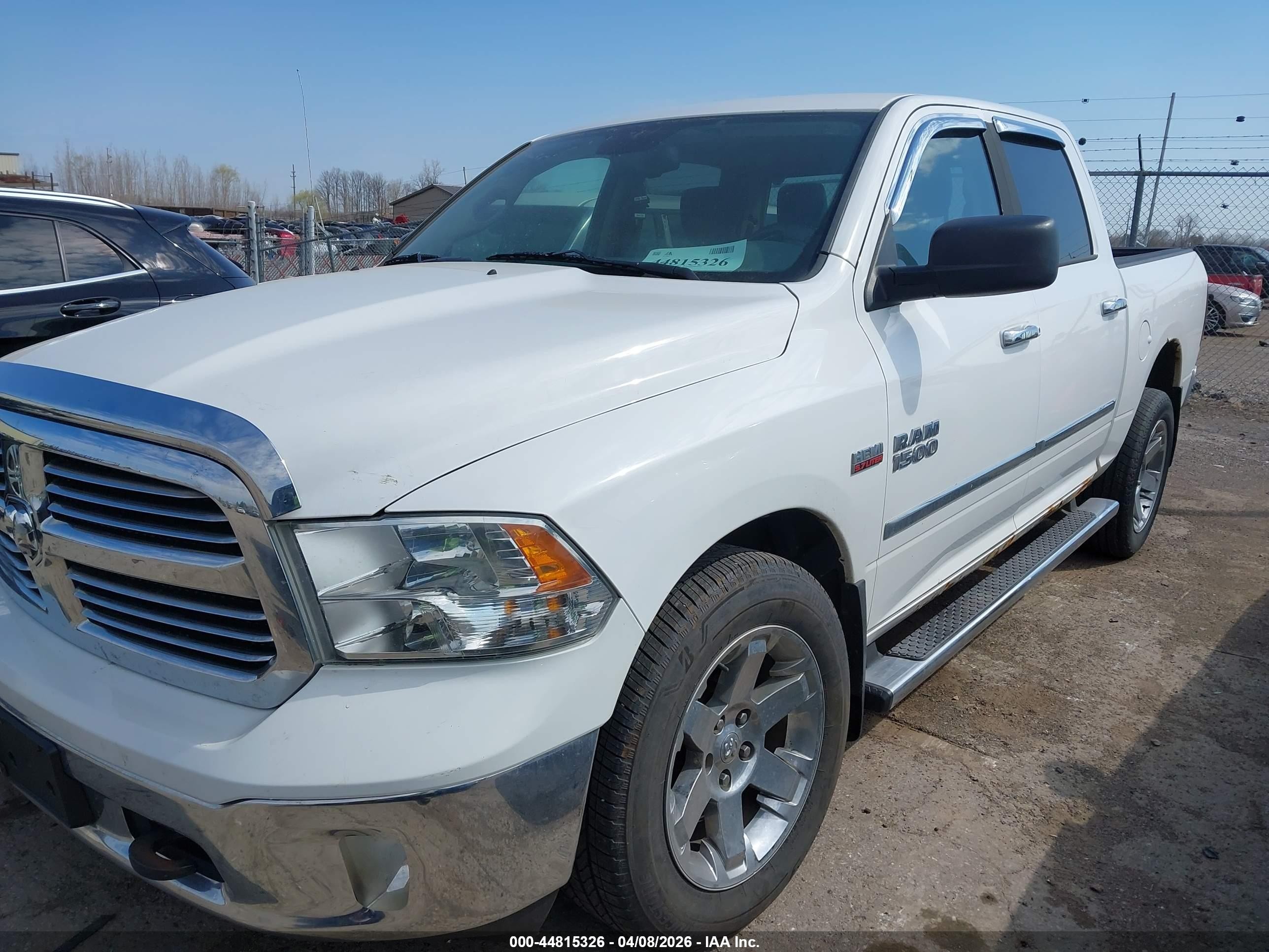 2015 Ram 1500 Slt White vin: 1C6RR7LT5FS536992