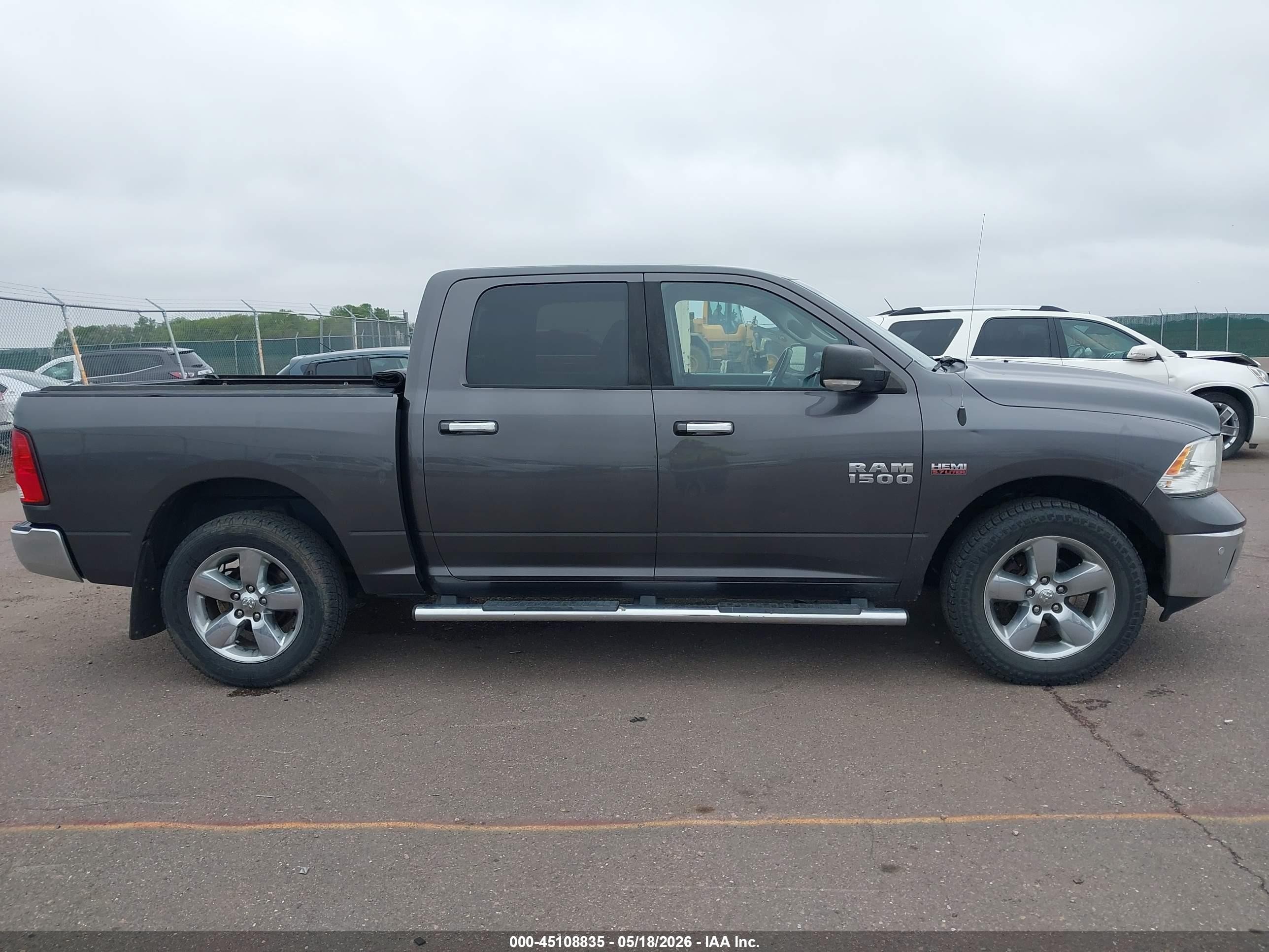 2015 Ram 1500 Big Horn Silver vin: 1C6RR7LT5FS558300