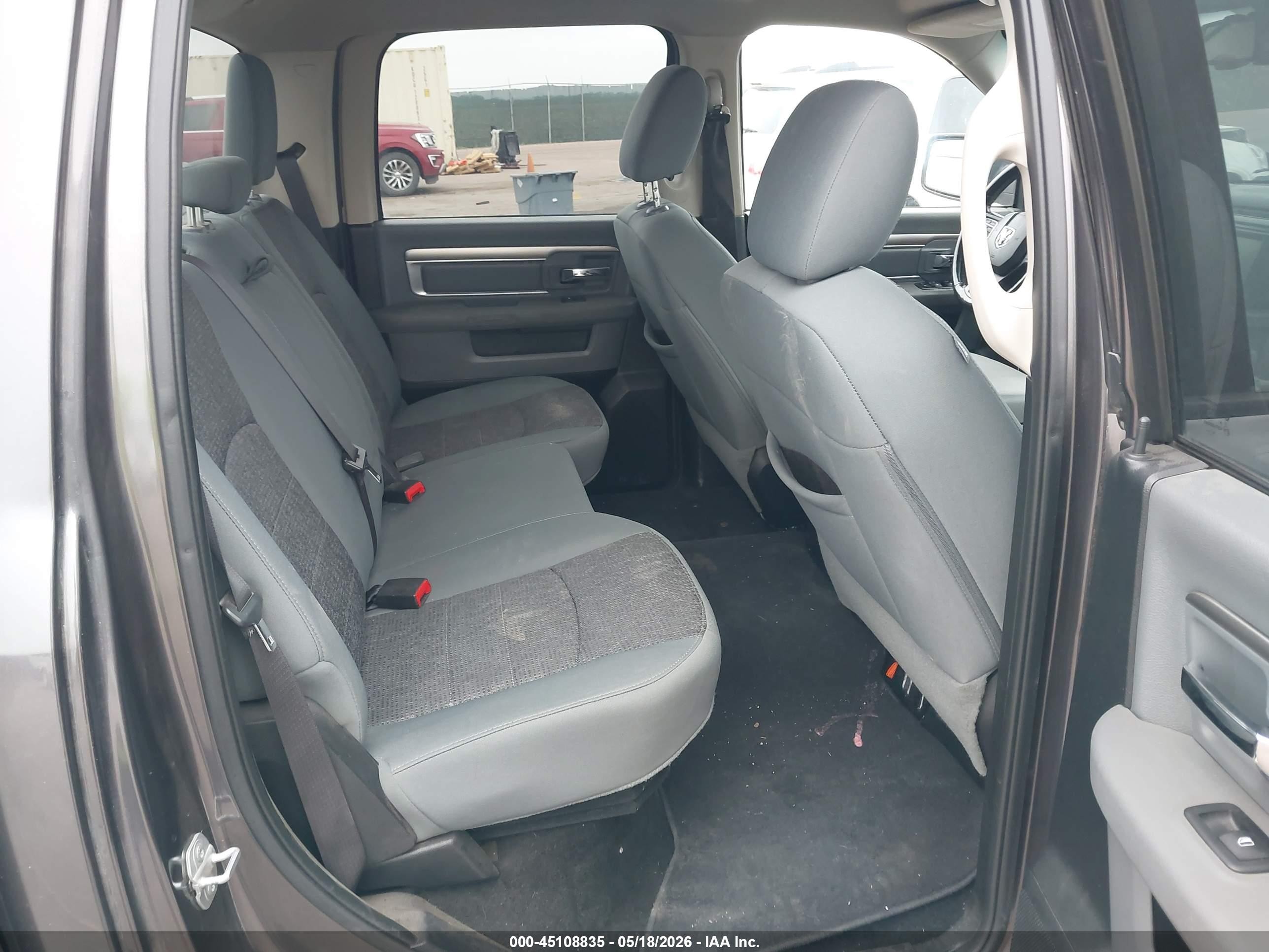 2015 Ram 1500 Big Horn Silver vin: 1C6RR7LT5FS558300