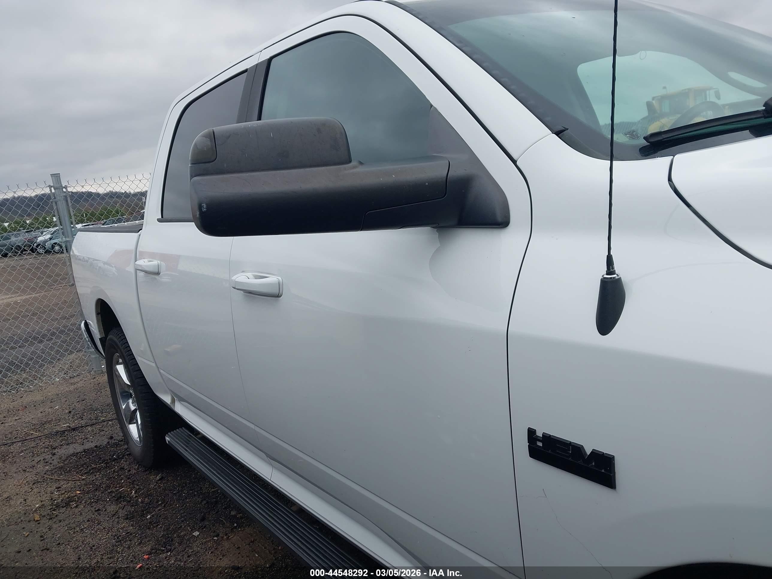 2015 Ram 1500 Lone Star White vin: 1C6RR7LT5FS698475