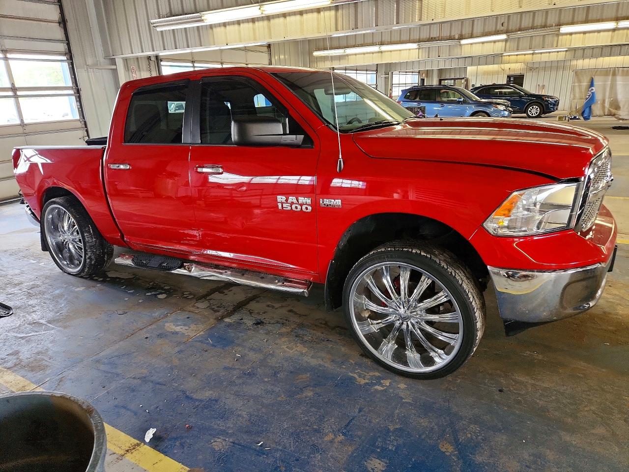 2015 Ram 1500 Slt Red vin: 1C6RR7LT5FS744287