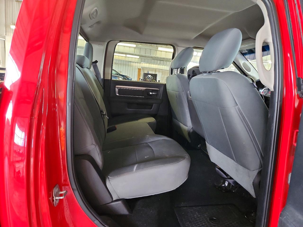 2015 Ram 1500 Slt Red vin: 1C6RR7LT5FS744287