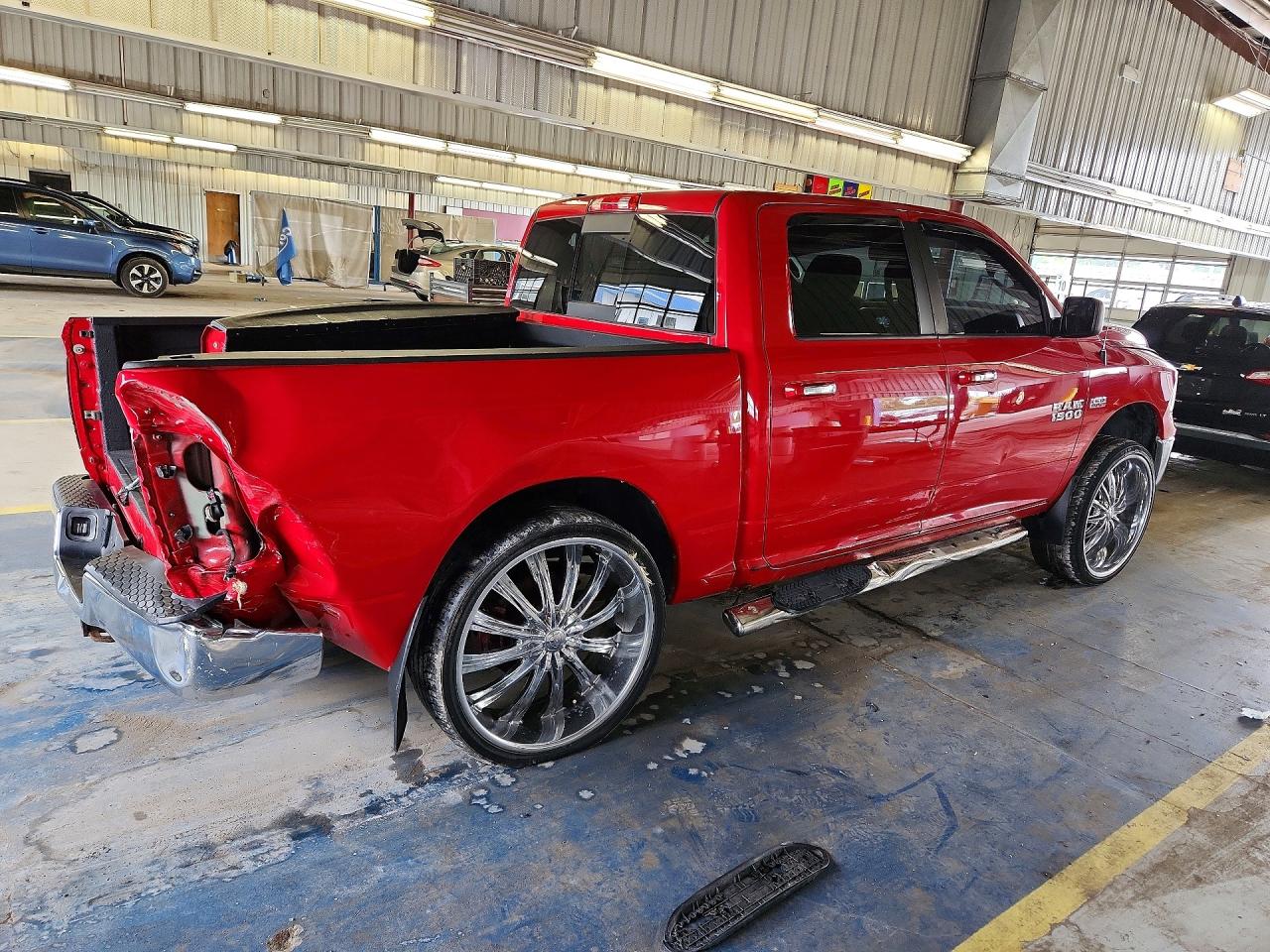 2015 Ram 1500 Slt Red vin: 1C6RR7LT5FS744287