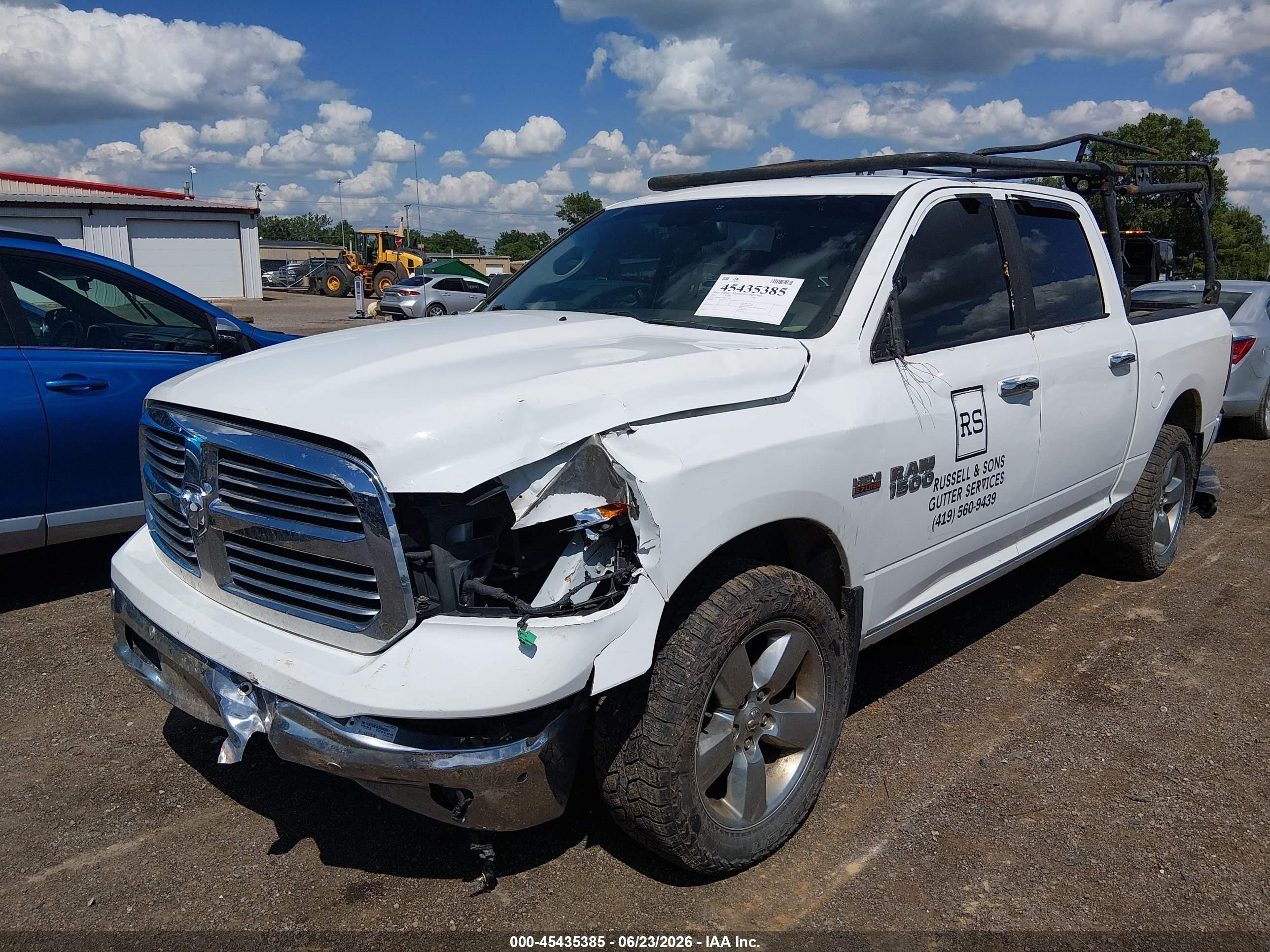 2014 Ram 1500   Белый vin: 1C6RR7LT6ES152833