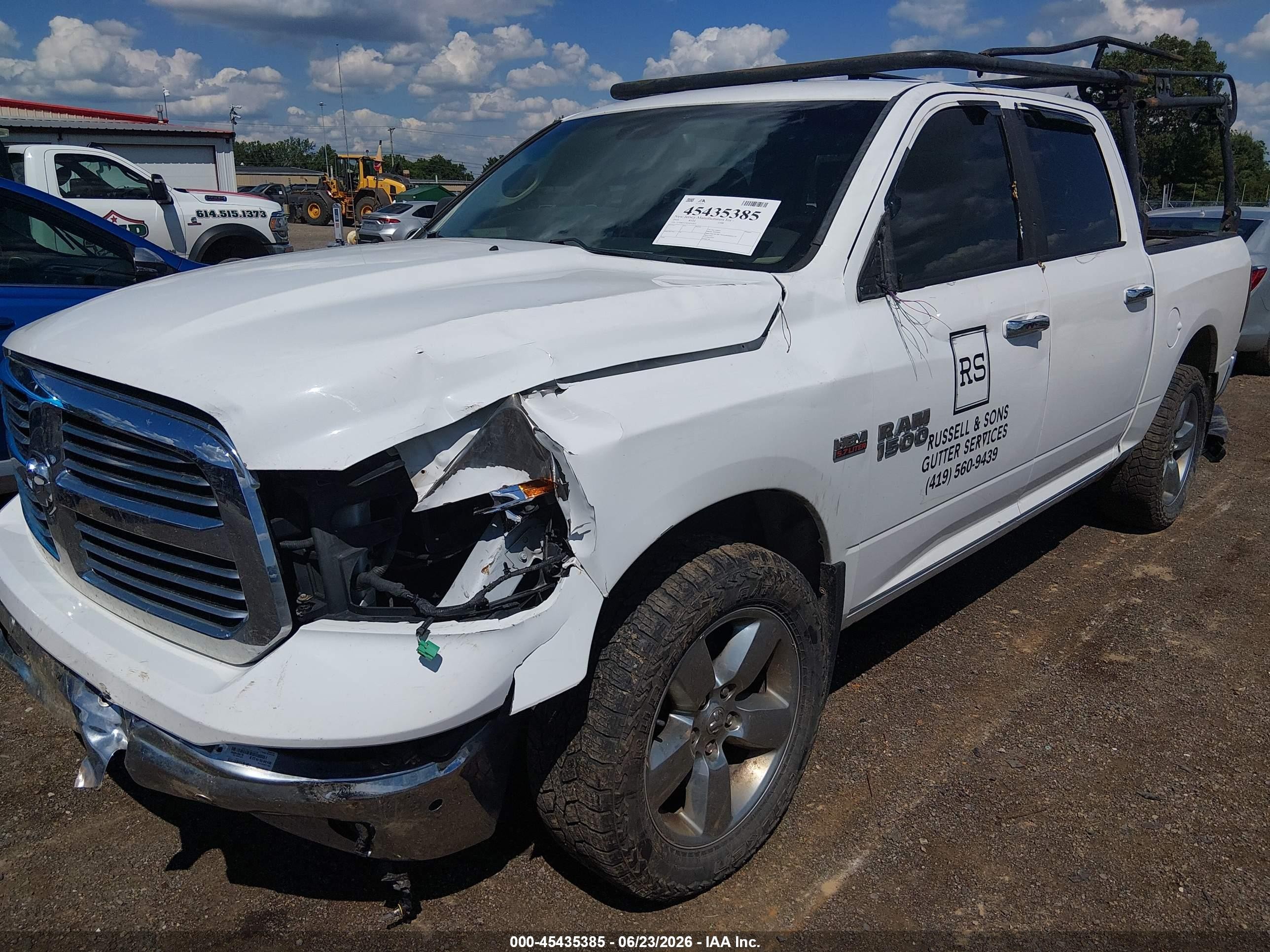 2014 Ram 1500   Белый vin: 1C6RR7LT6ES152833