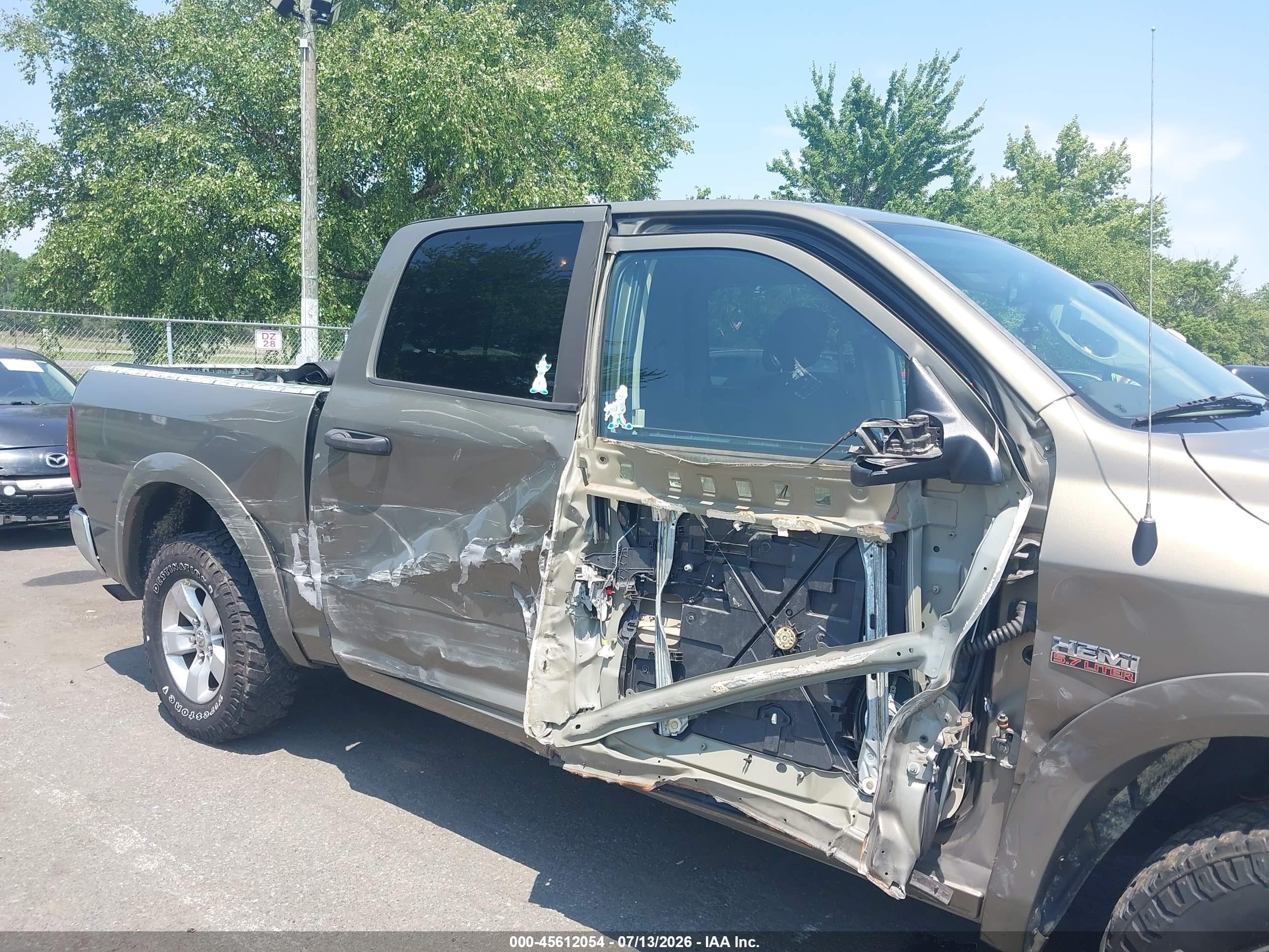 2014 Ram 1500 Outdoorsman Gold vin: 1C6RR7LT7ES220962