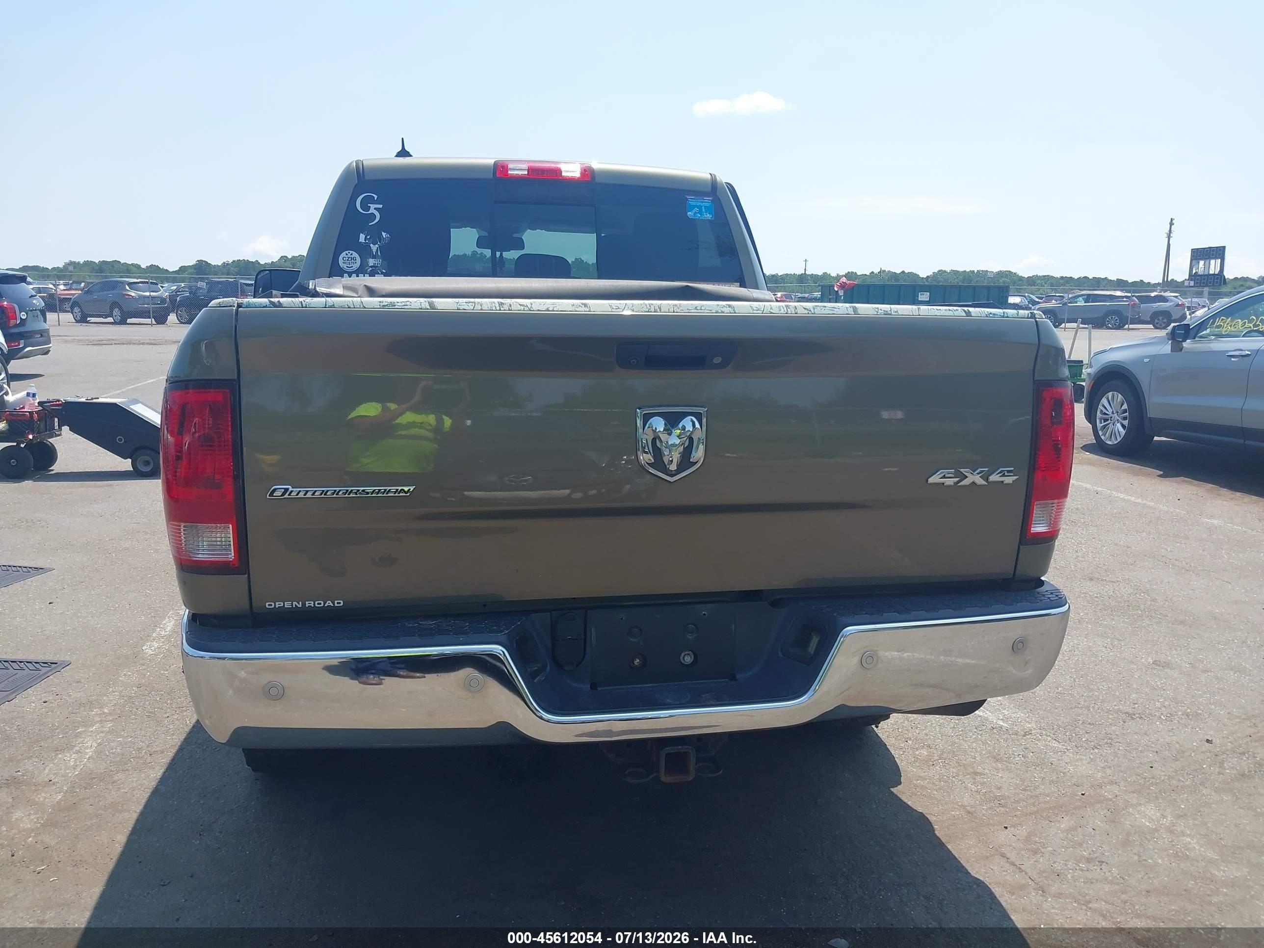 2014 Ram 1500 Outdoorsman Gold vin: 1C6RR7LT7ES220962