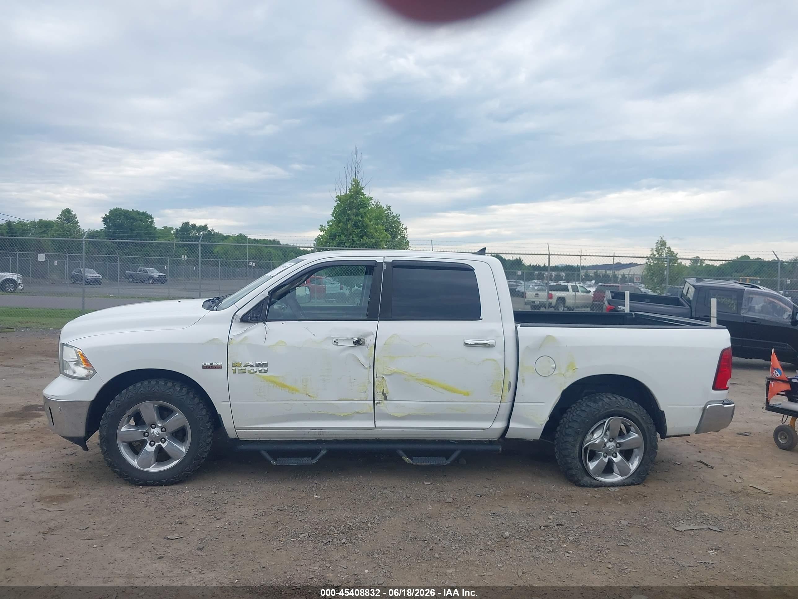 2015 Ram 1500 Big Horn White vin: 1C6RR7LT7FS611918