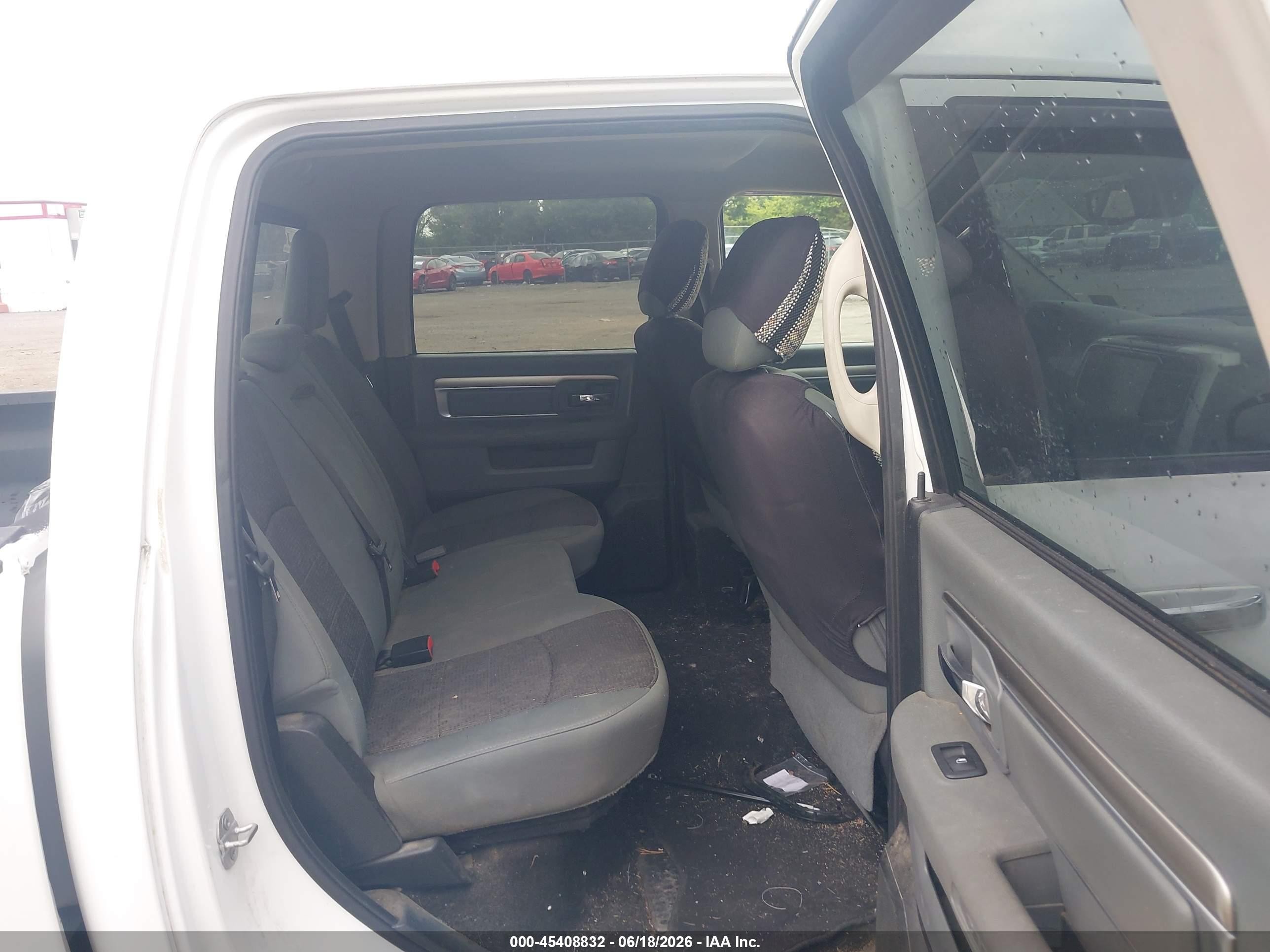 2015 Ram 1500 Big Horn White vin: 1C6RR7LT7FS611918