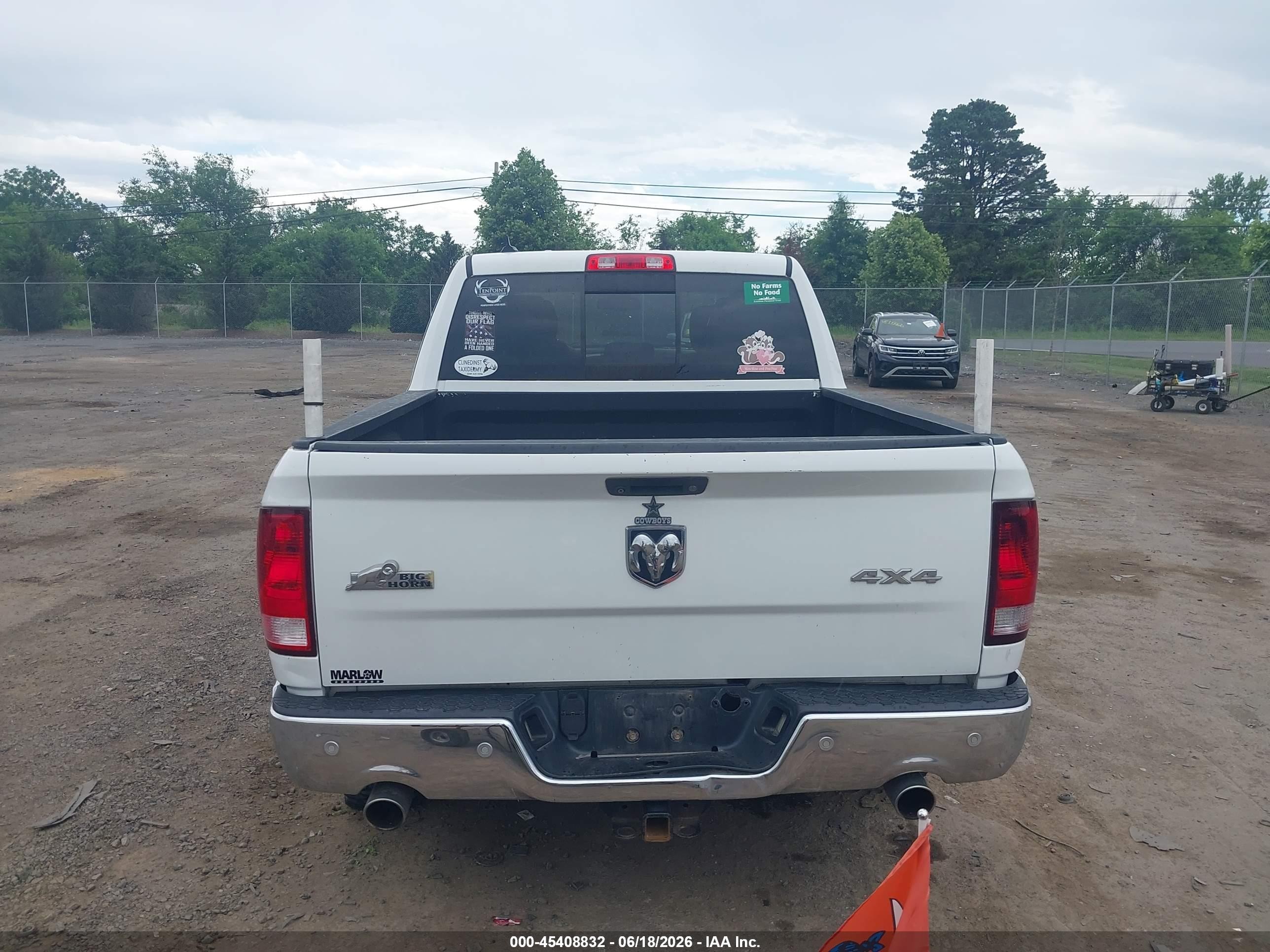 2015 Ram 1500 Big Horn White vin: 1C6RR7LT7FS611918