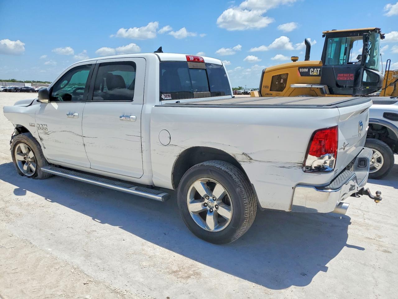 2015 Ram 1500 White vin: 1C6RR7LT7FS767893