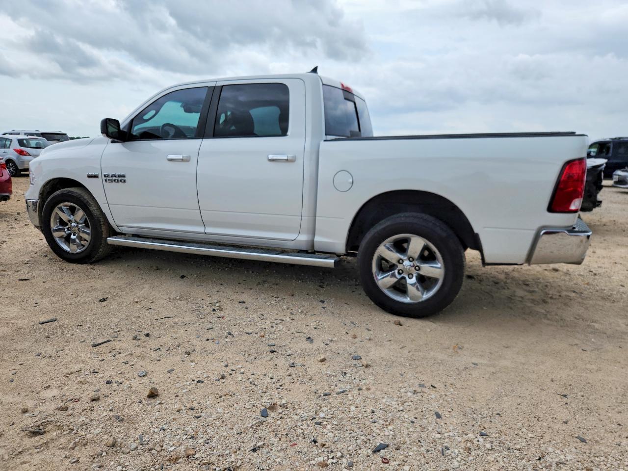 2015 Ram 1500 Slt White vin: 1C6RR7LT7FS767912