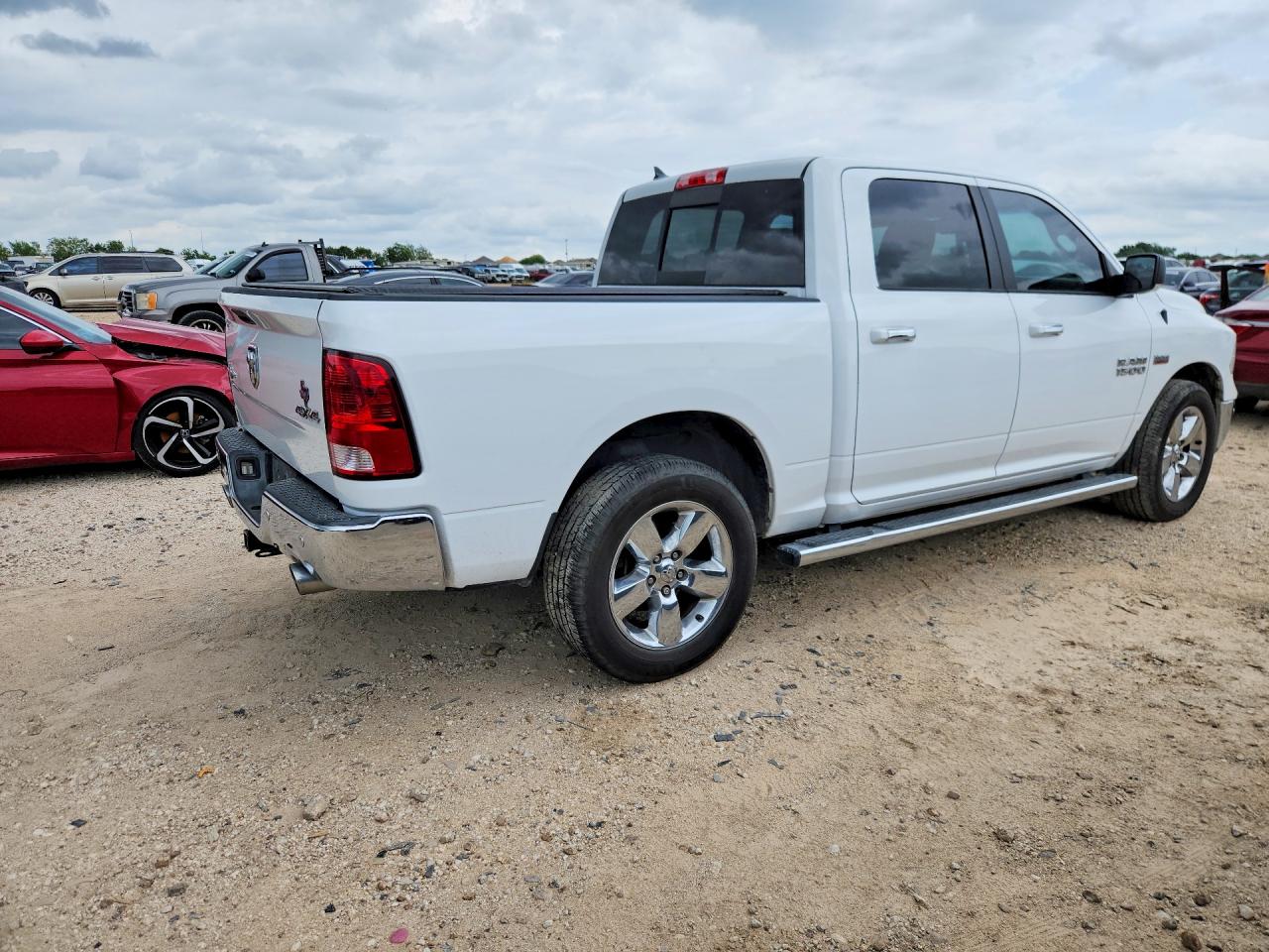 2015 Ram 1500 Slt White vin: 1C6RR7LT7FS767912