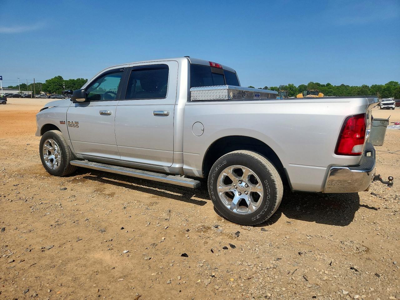 2014 Dodge Other Серебряный vin: 1C6RR7LT8ES143423