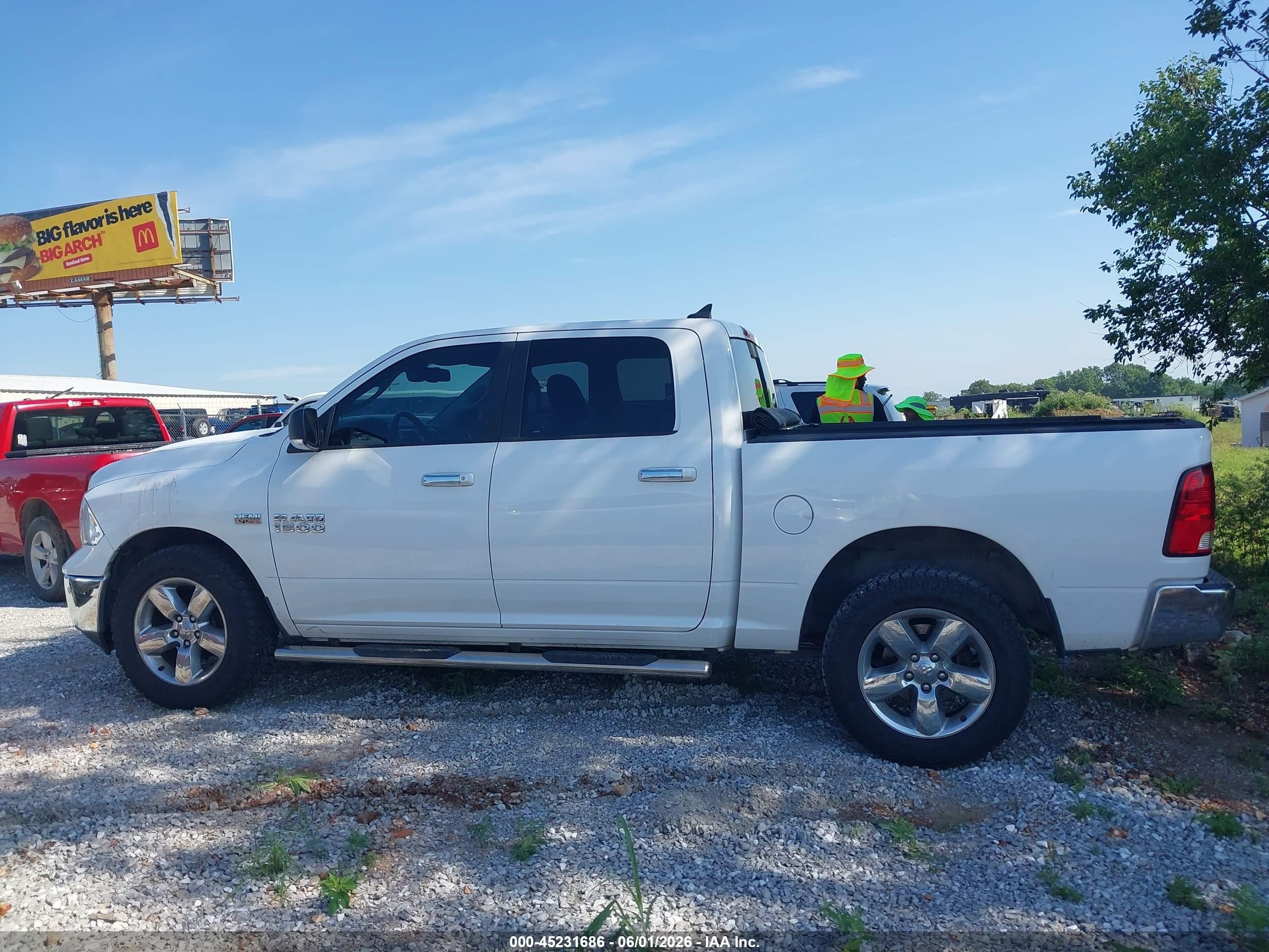 2014 Ram 1500 Big Horn White vin: 1C6RR7LT8ES193674
