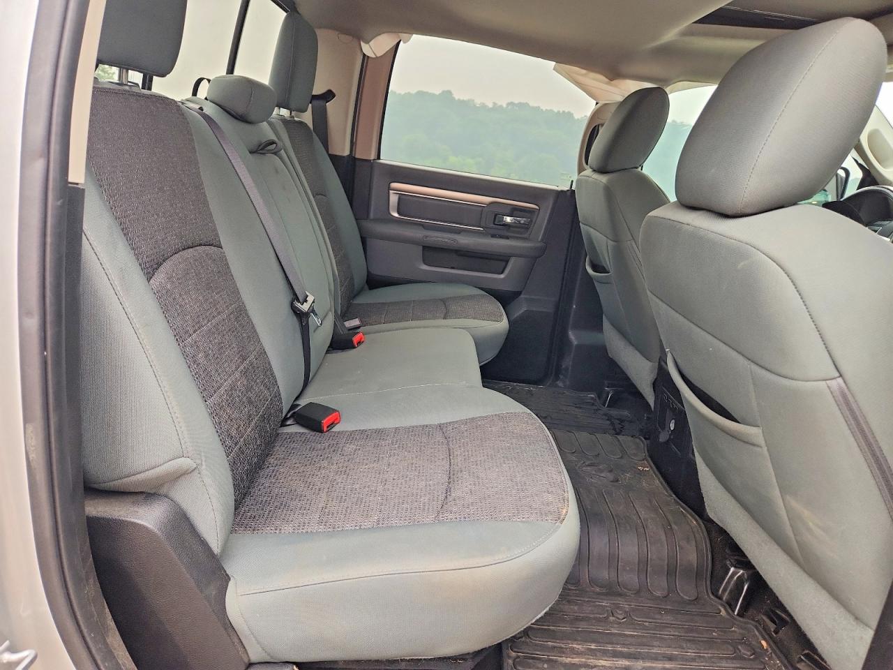 2015 Ram 1500 Slt Silver vin: 1C6RR7LT8FS647388