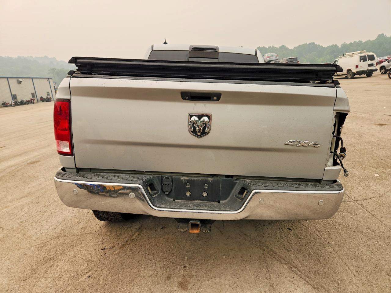 2015 Ram 1500 Slt Silver vin: 1C6RR7LT8FS647388