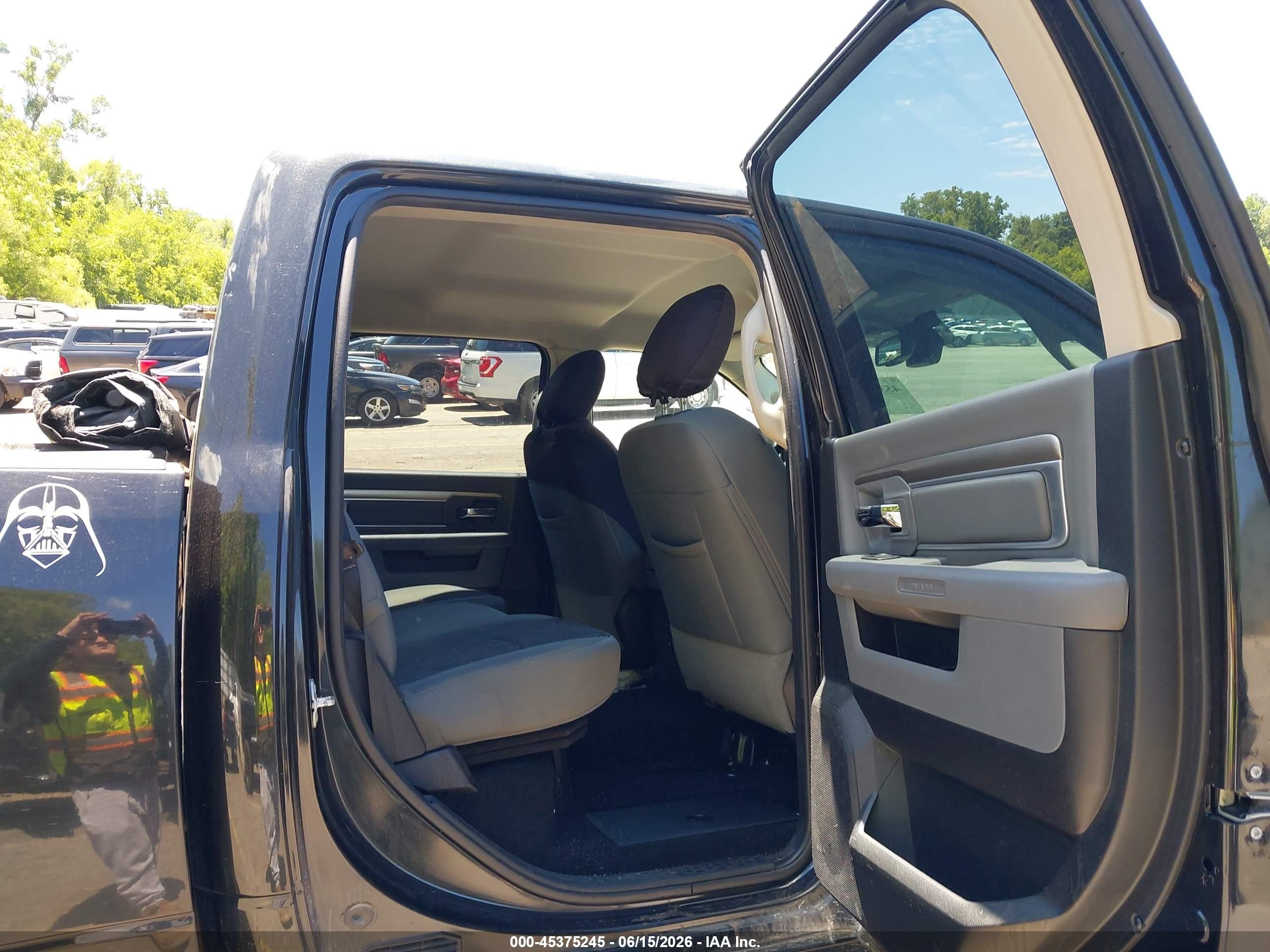 2015 Ram 1500 Big Horn Black vin: 1C6RR7LT8FS759477