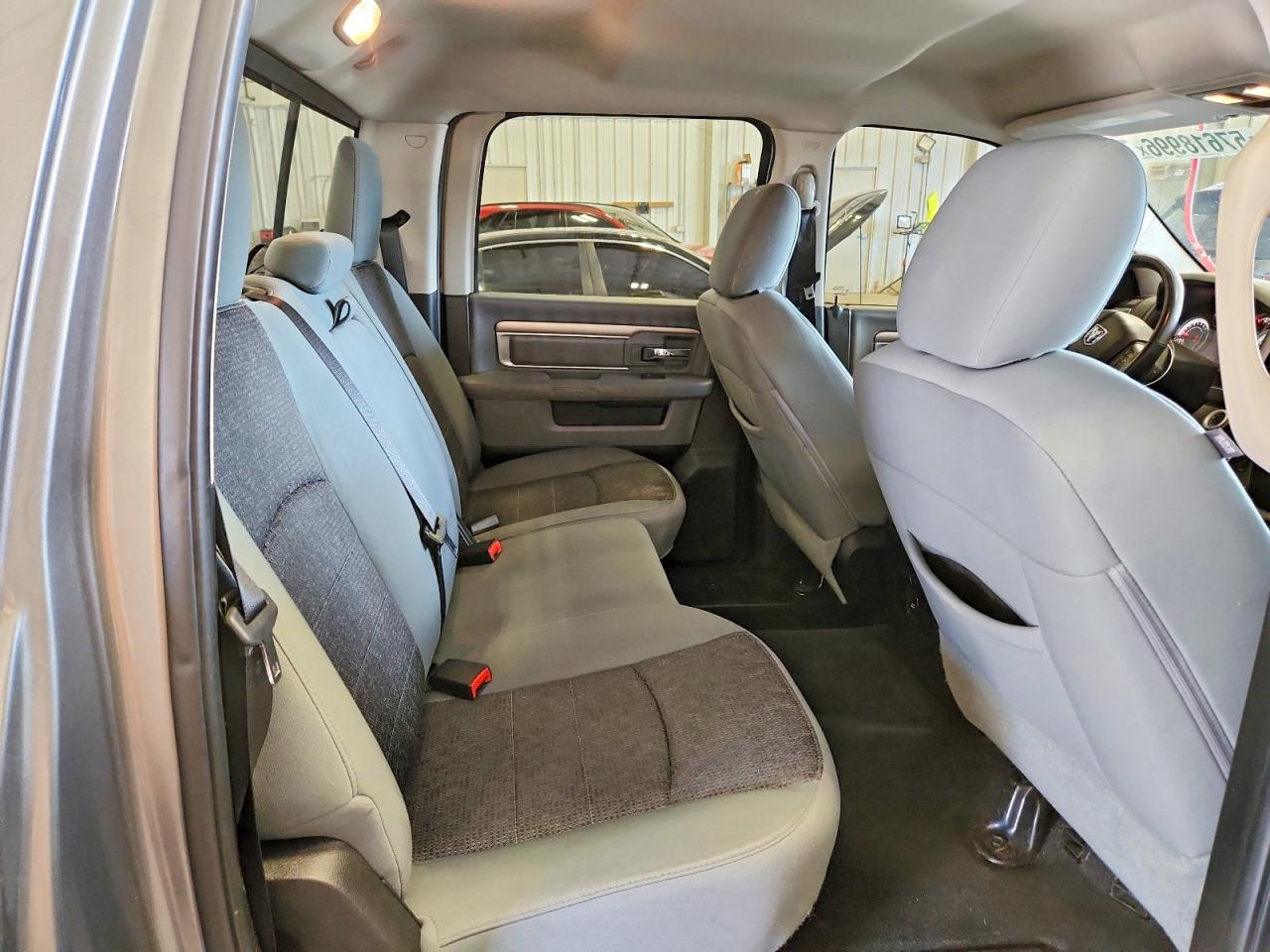 2013 Ram 1500 Slt Silver vin: 1C6RR7LT9DS505404