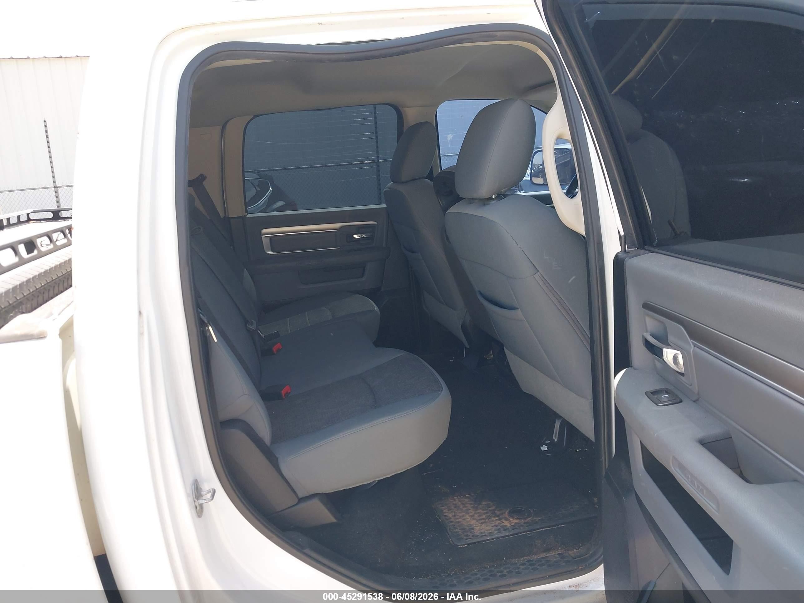 2013 Ram 1500 Big Horn White vin: 1C6RR7LT9DS616647