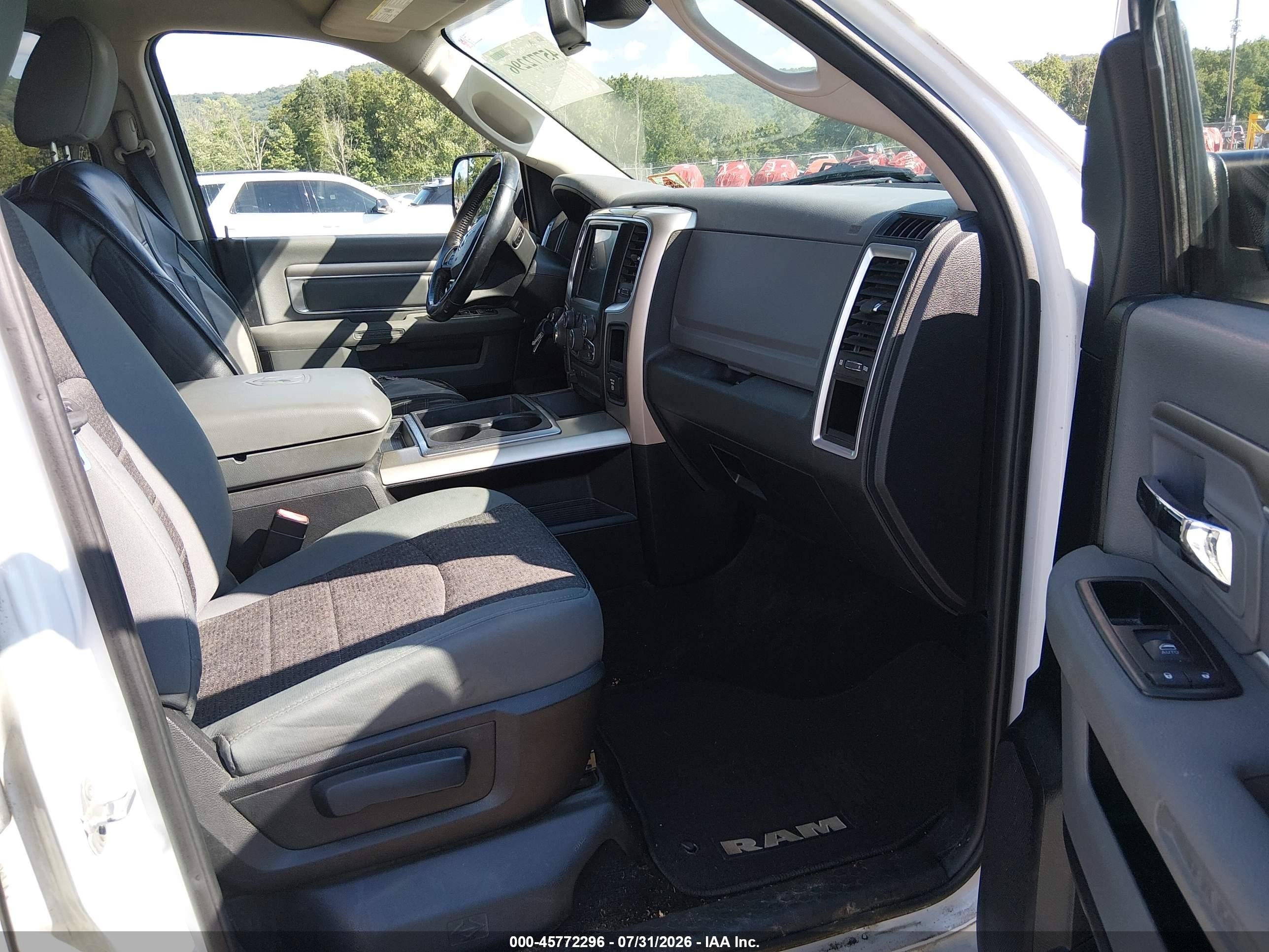 2014 Ram 1500 Big Horn White vin: 1C6RR7LT9ES375075
