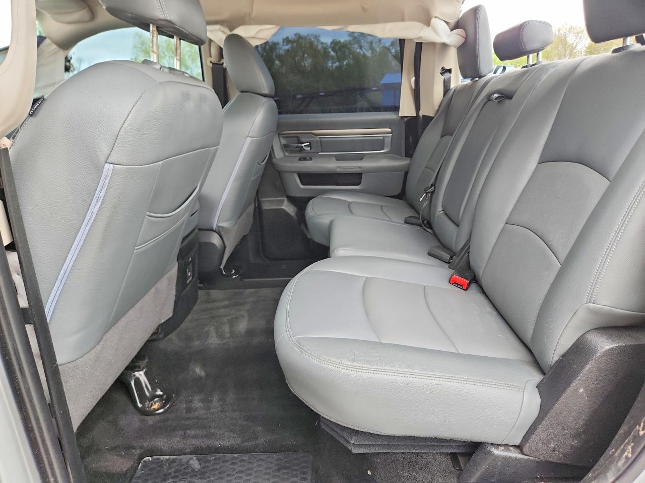 2015 Ram 1500 Slt Silver vin: 1C6RR7LT9FS636240
