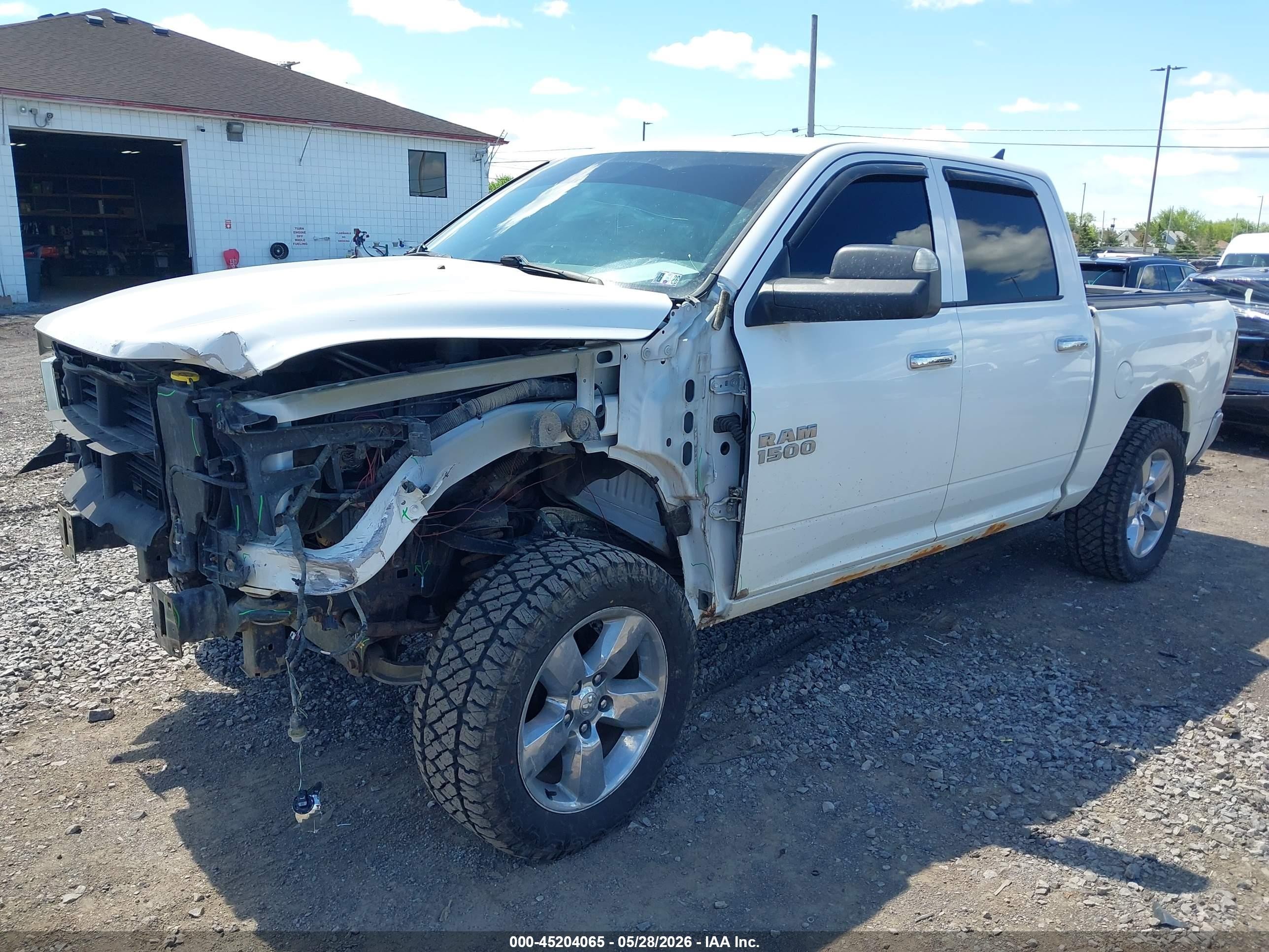 2015 Ram 1500 Big Horn Белый vin: 1C6RR7LT9FS641874