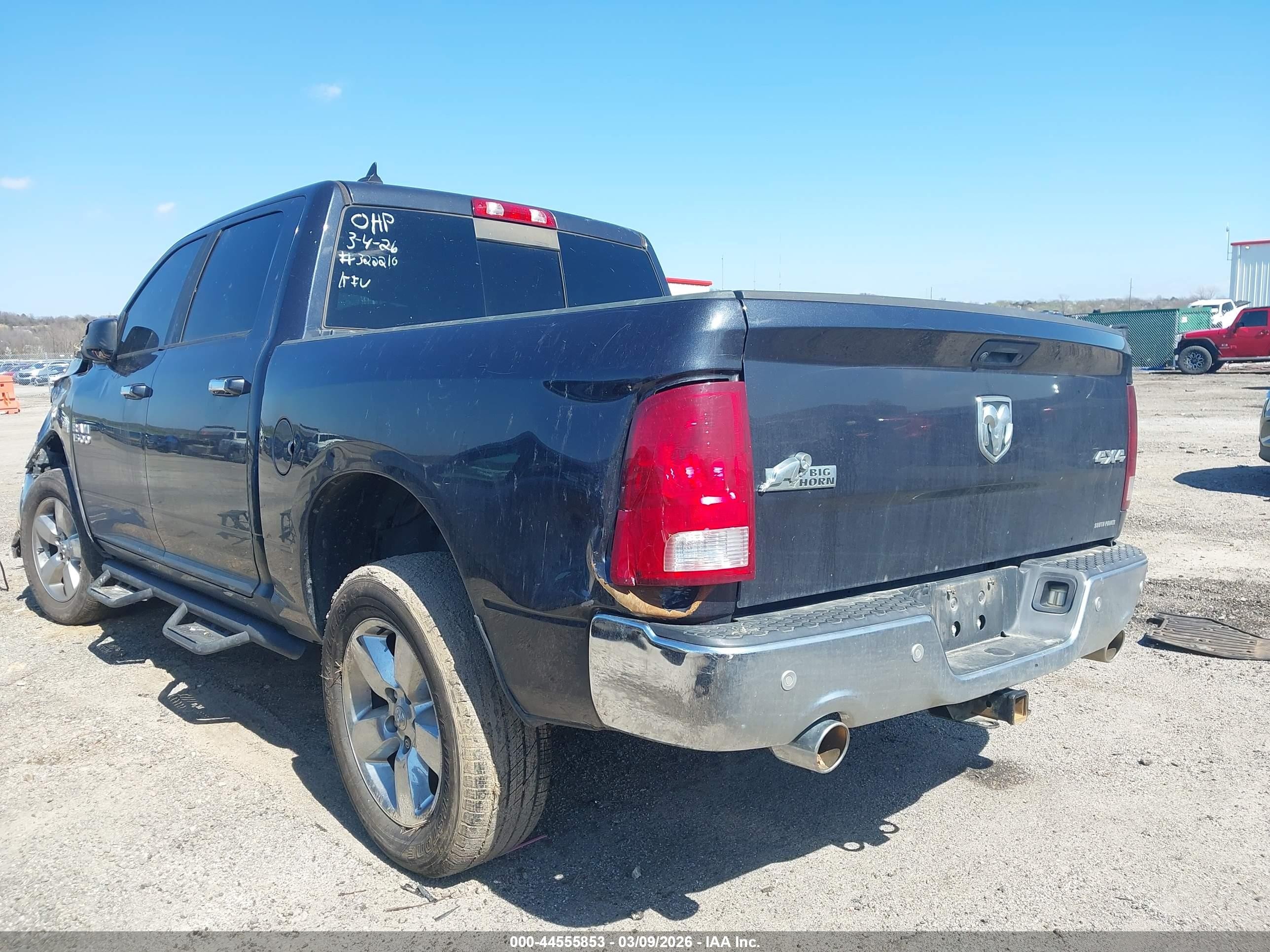 2017 Ram 1500 Big Horn  4x4 5'7 Box Черный vin: 1C6RR7LT9HS644034